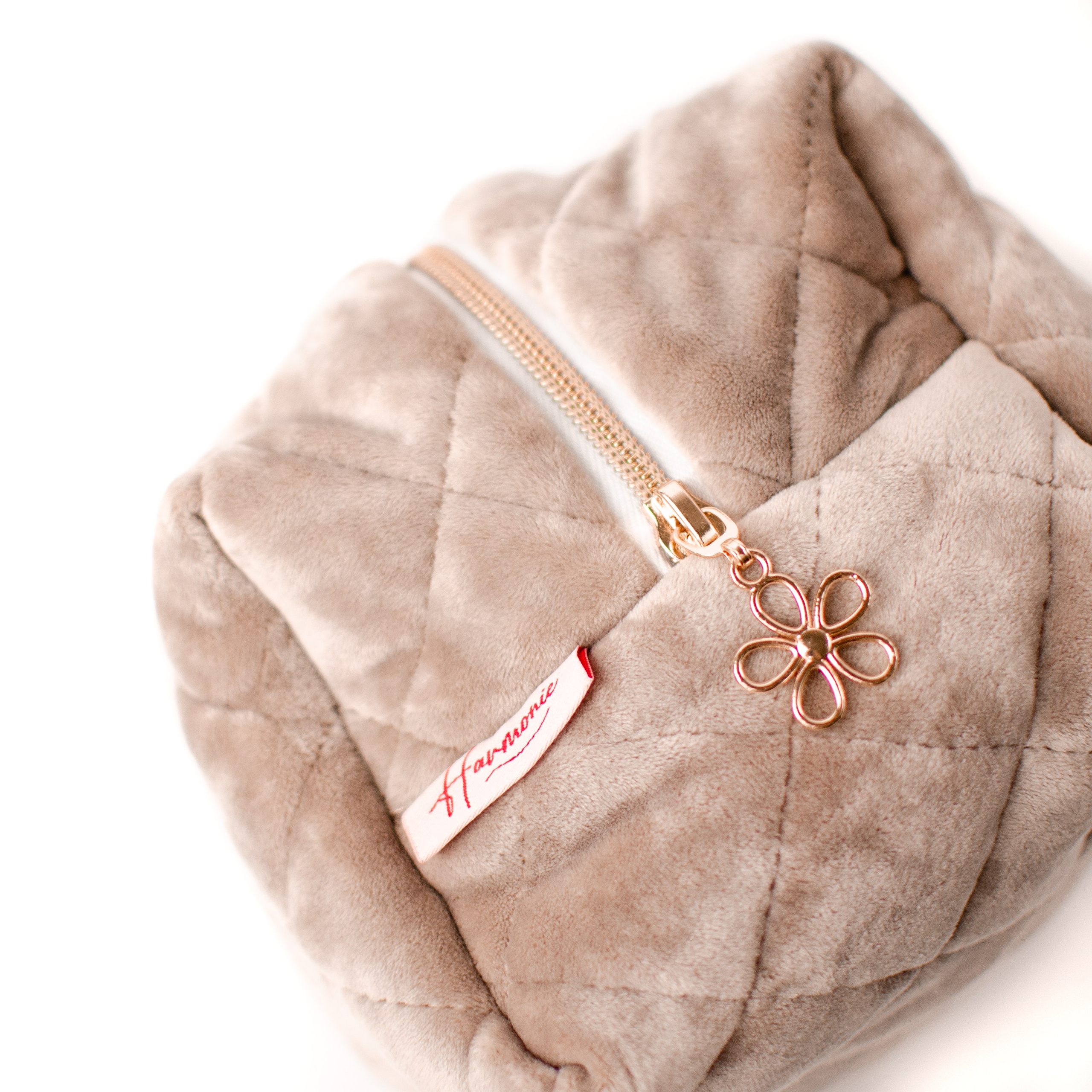 Косметички для Золотого Яблока. Женский и предметный фотограф в Уфе Анастасия Настоечка