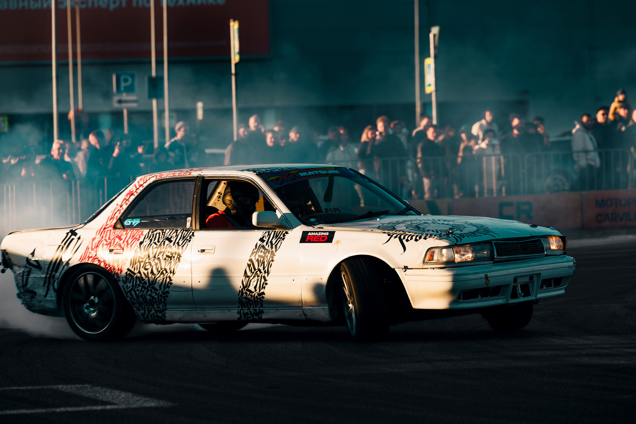 Фотографии закрытия сезона 2025 VibeSide — дрифт и автошоу у МЕГА Дыбенко, Санкт-Петербург