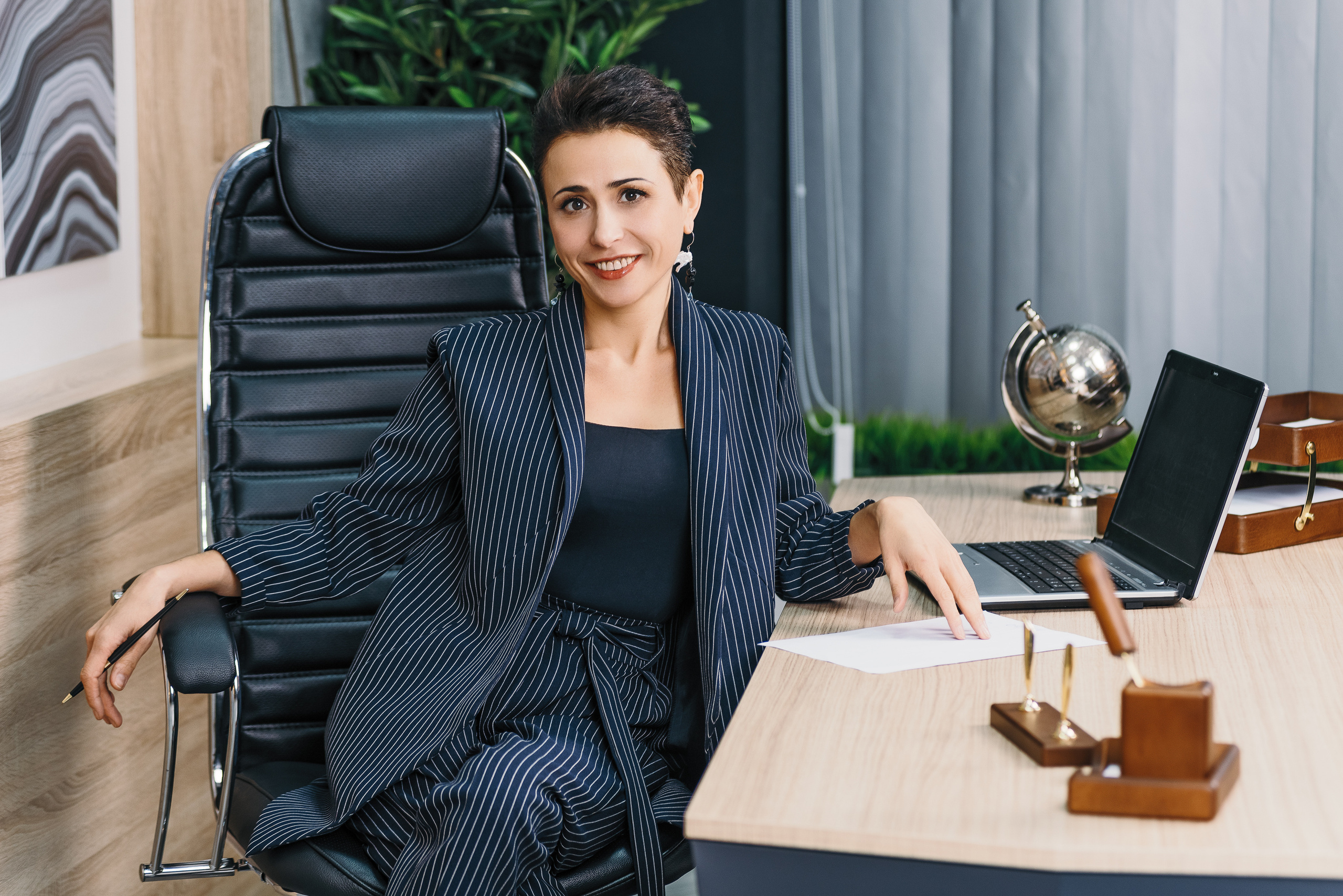 Галерея студийных женских портретов + стрит