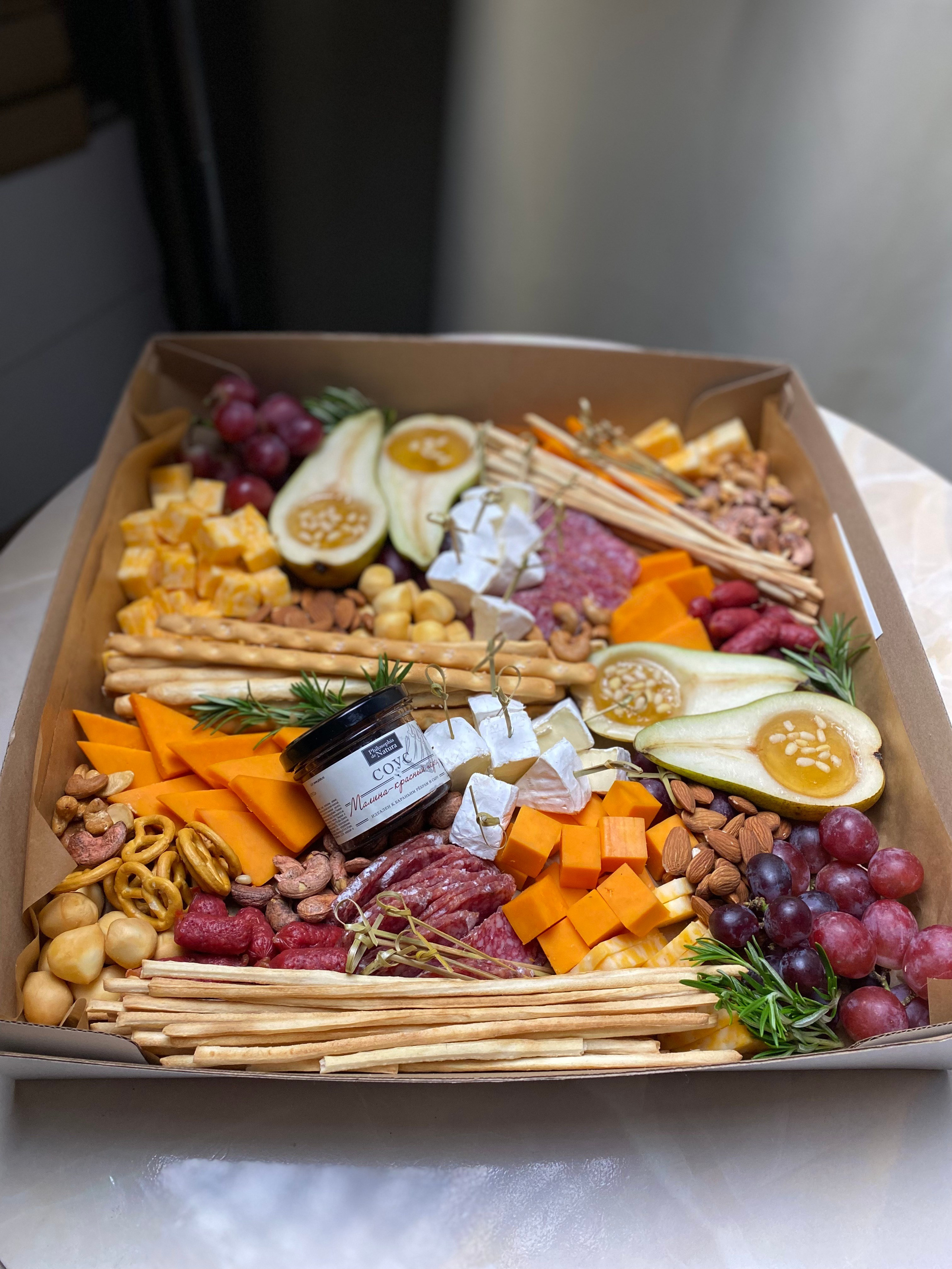 ГастроБоксы. Выездной кейтеринг, съедобные букеты, торты и сладости на заказ