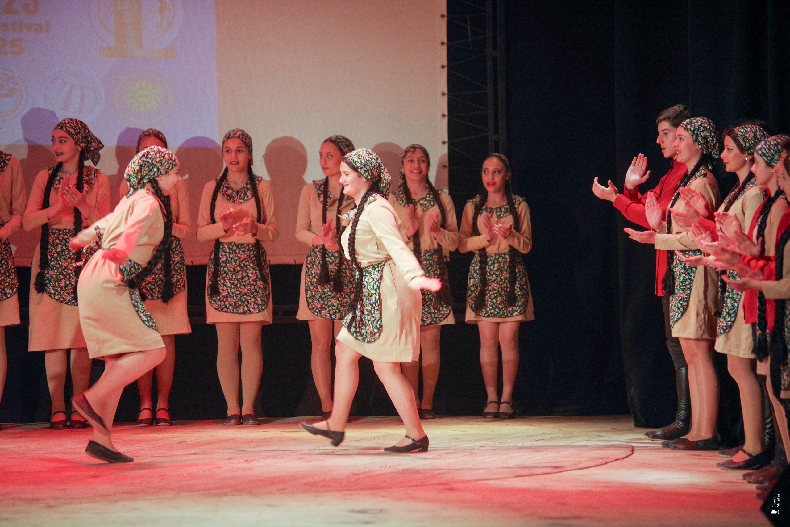 Танцы в прекрасном Они. Портретный фотограф Денис Милютин