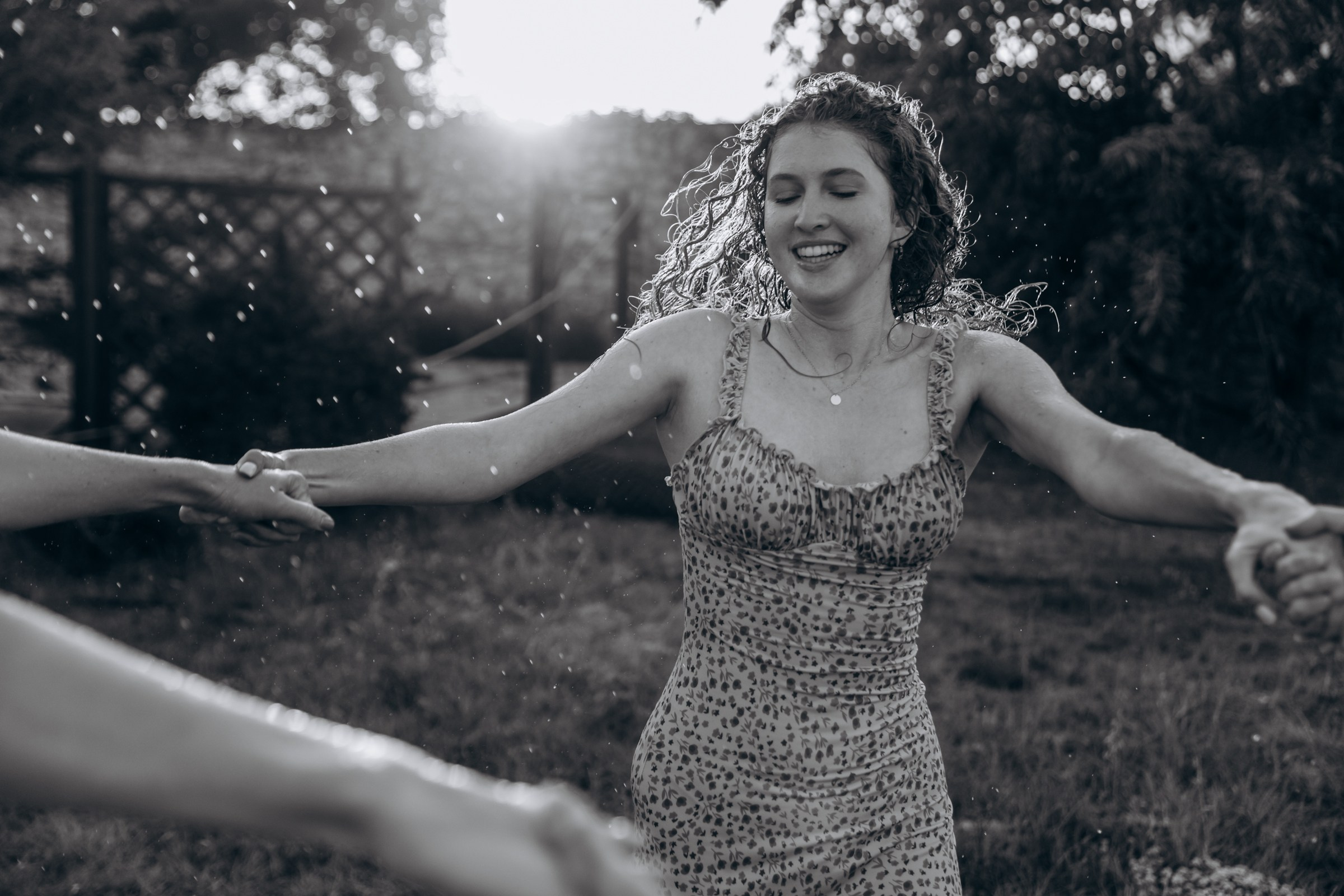 Дети и семьи. На моих фотографиях дети всегда улыбаются и смеются по-настоящему. Я знаю что для этого нужно. Применяю секретный секрет). Фотограф в Крыму — Федор зайцев. Свадебная, семейная и портретная съёмка. Фотографии для контента, для бизнеса. Корпоративная съёмка