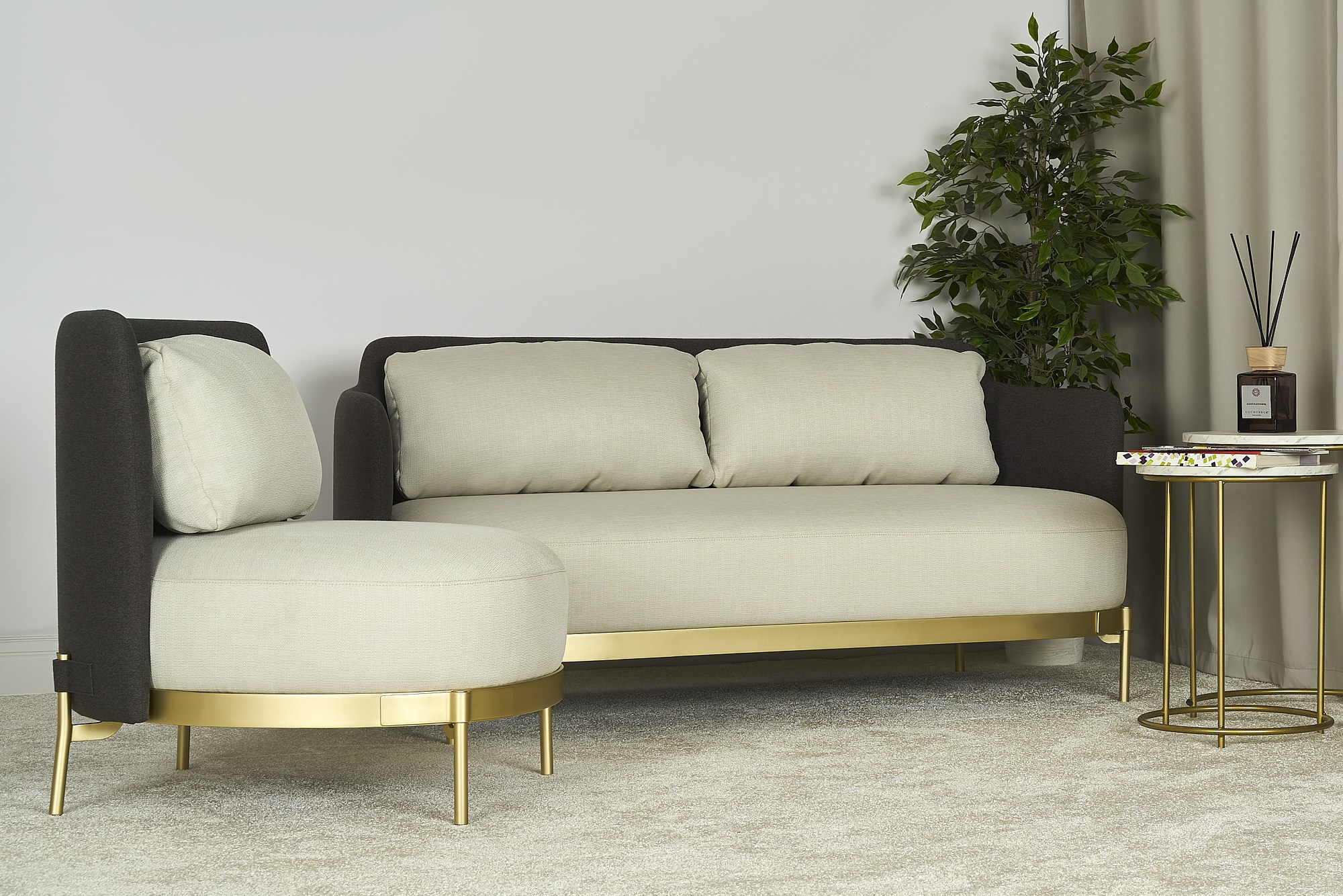 Профессиональная фотосъёмка дизайнерской мягкой мебели