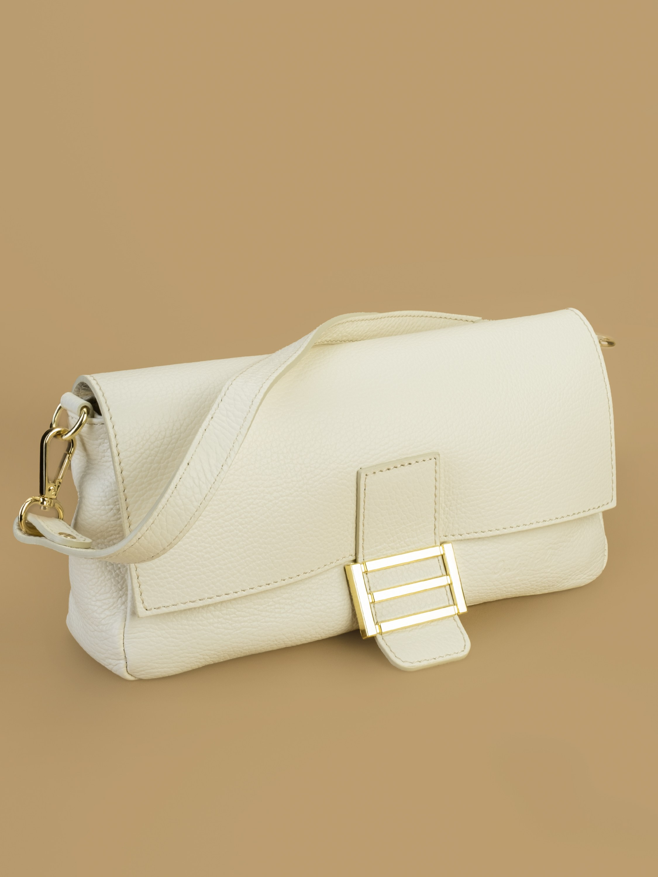 Имиджевая фотосессия для сумок. Предметный фотограф в Симферополе Антон Катунин