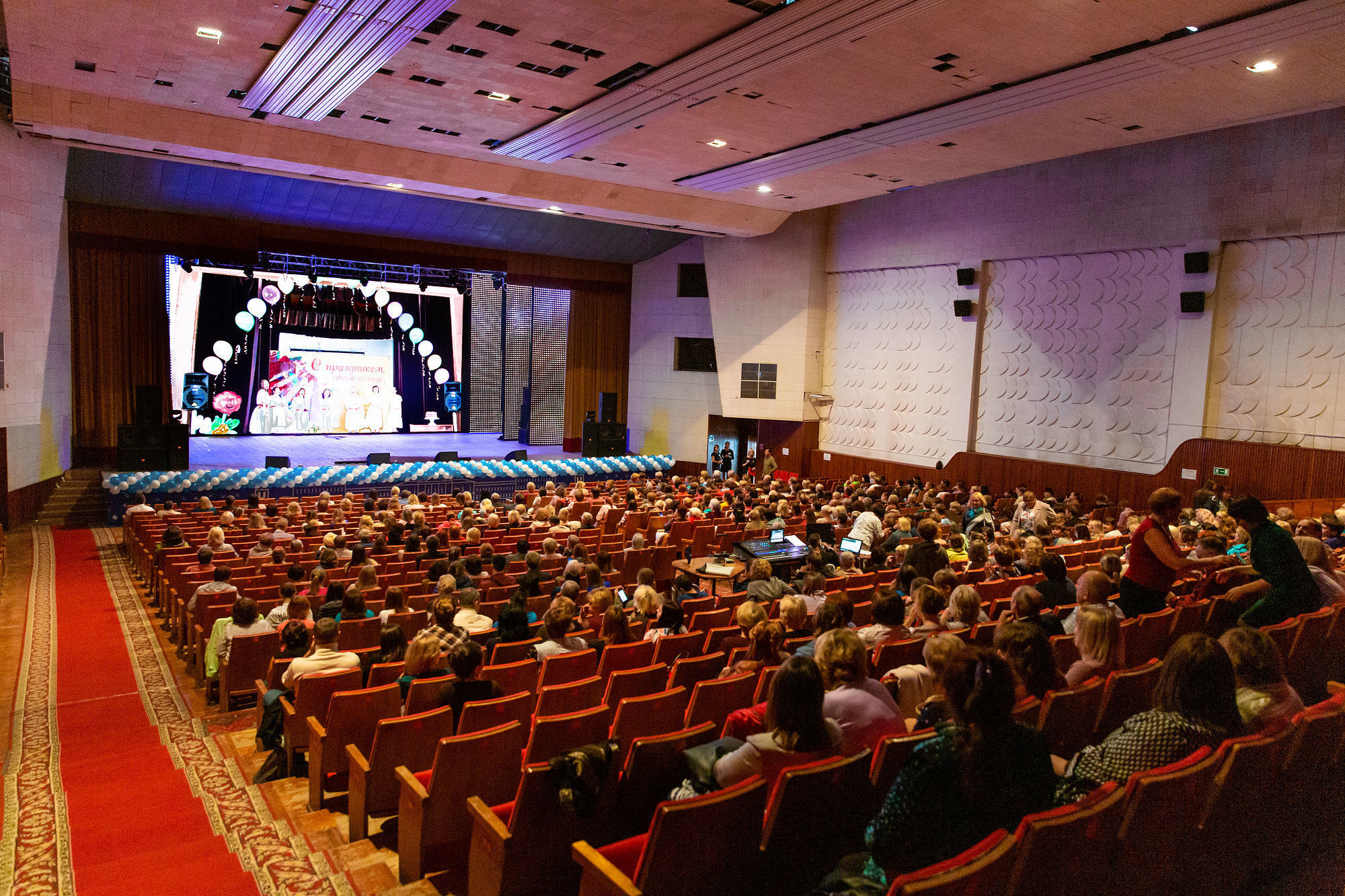 Праздничный концерт НПО «Вирион», Томск, 2019. Репортажный фотограф в Томске