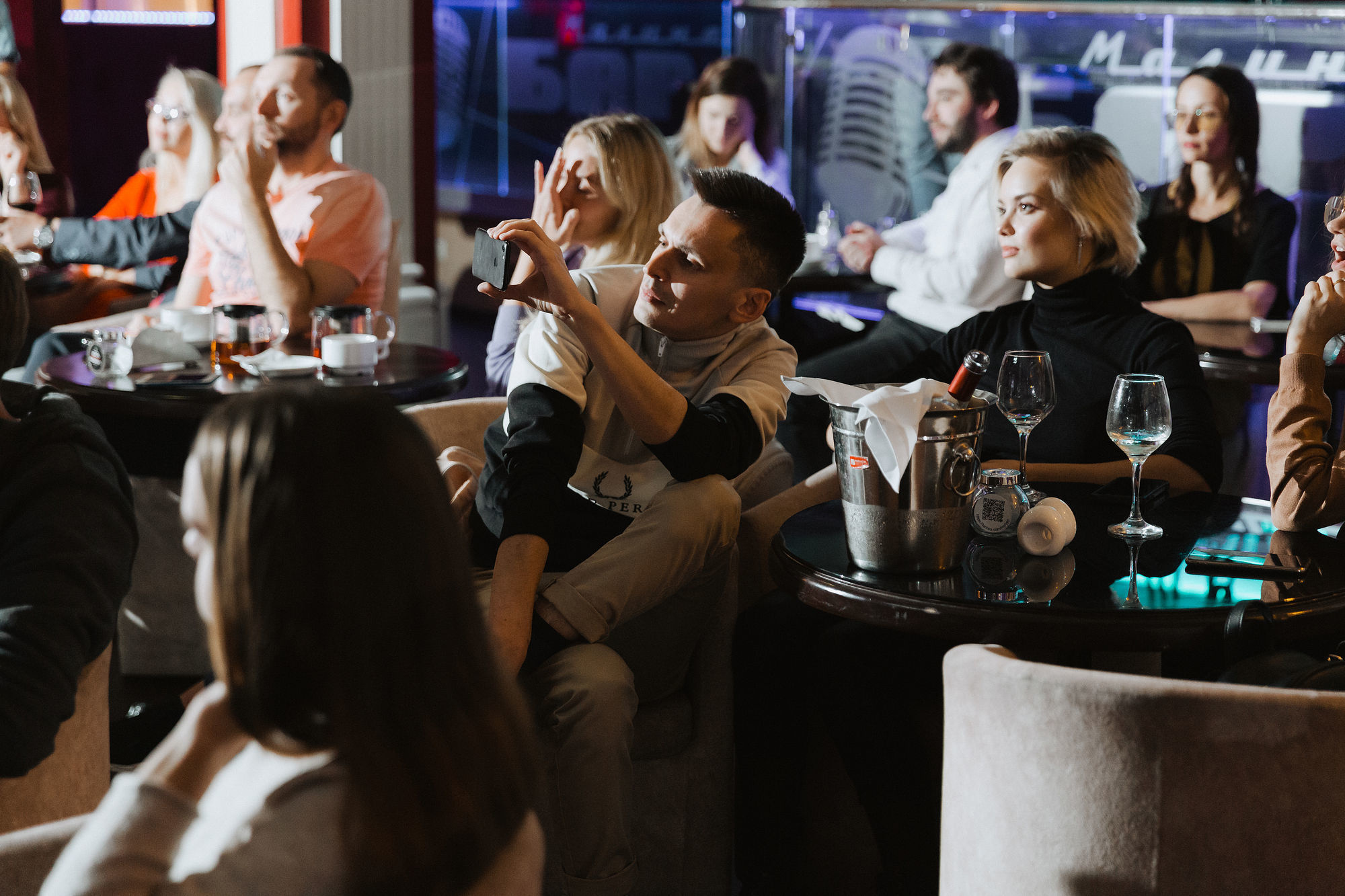Фотоотчет со стендап-мероприятия «Шоу Историй», Томск, 2019. Репортажный фотограф в Томске