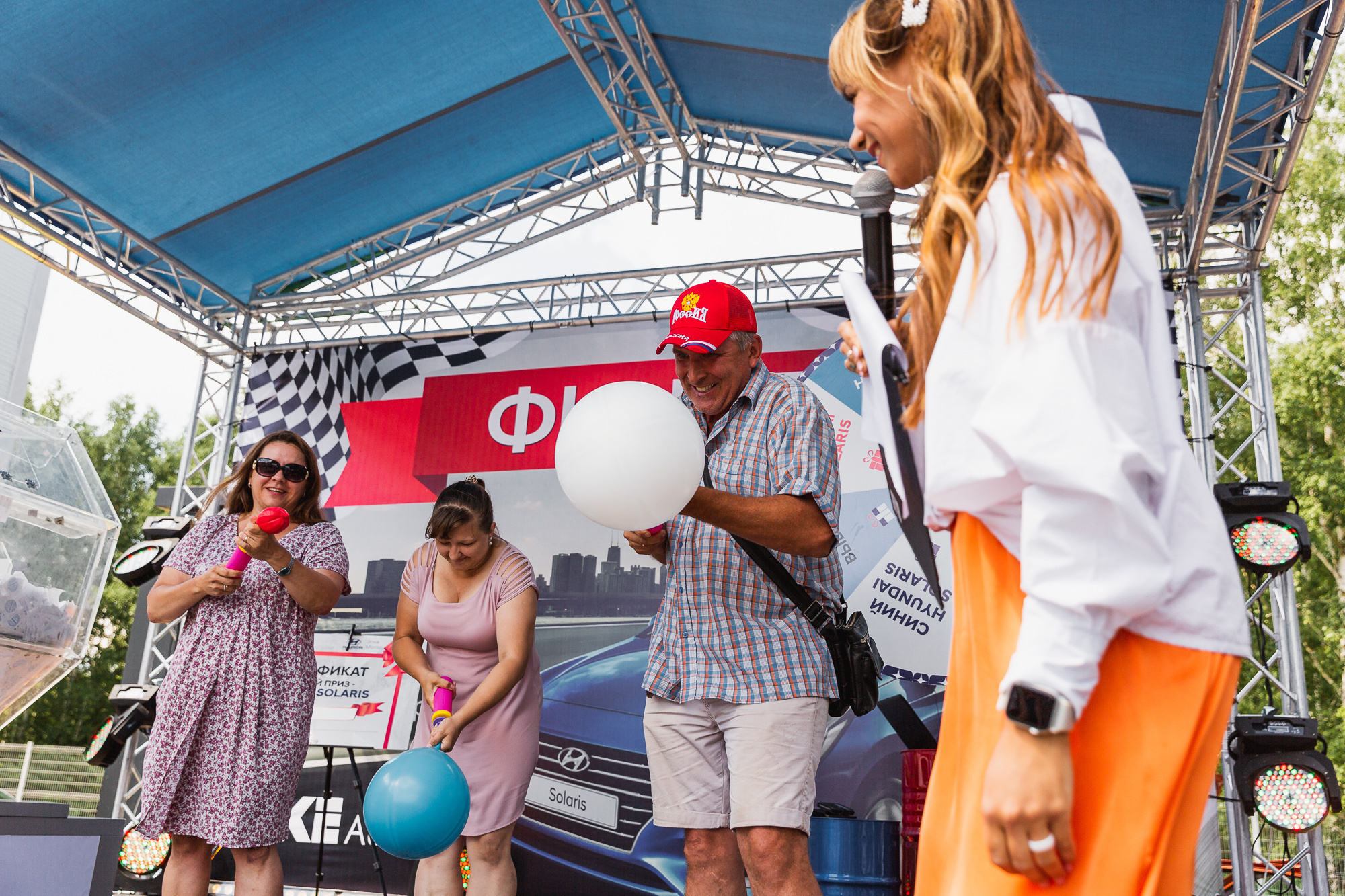 Розыгрыш автомобиля «Hyundai Solaris», Томск, 2019. Репортажный фотограф в Томске