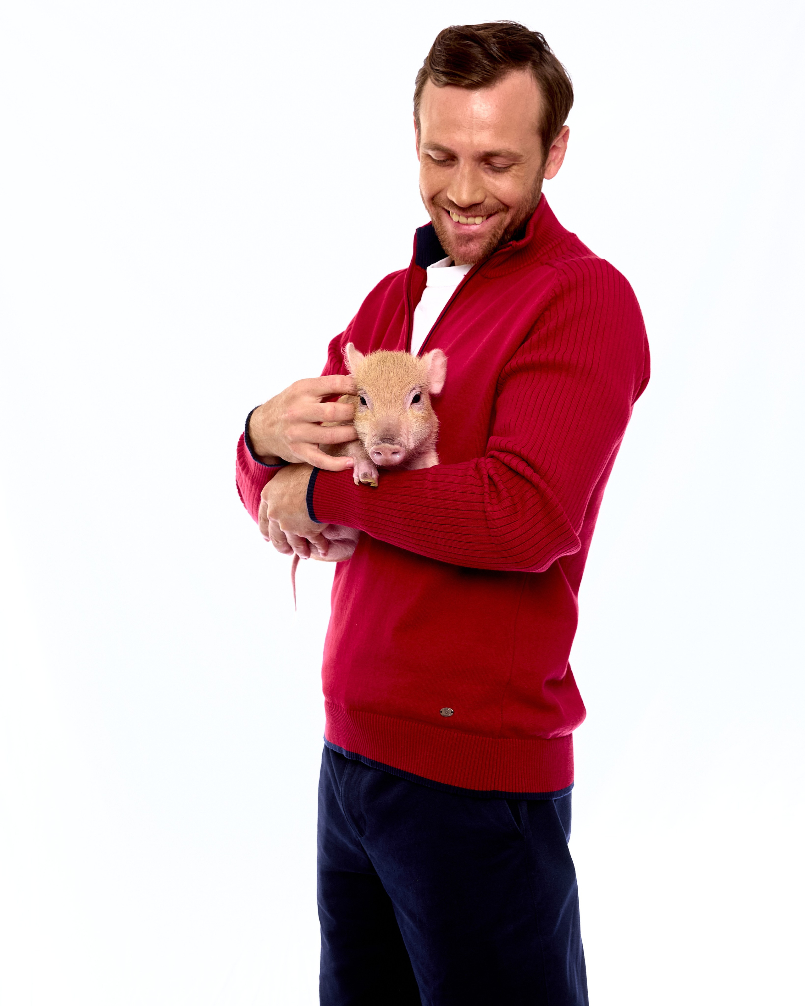 VAVADA. Святослав Лебедев | Рекламный фотограф — Коммерческая съемка, Арт-дирекшн, AI-интеграция