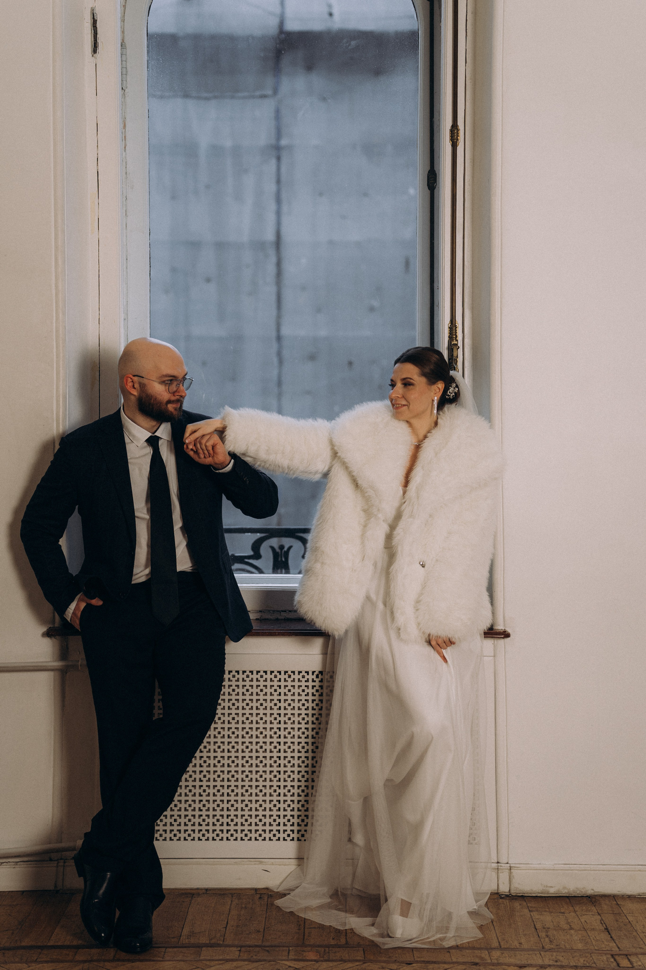 СВАДЕБНАЯ СЬЕМКА ВО ВТОРОМ ДВОРЦЕ (ДЕКАБРЬ) ТАКЖЕ СЬЕМКА В СТУДИИ НА ЧЕРНЫШЕВСКОЙ. Профессиональный фотограф, Санкт-Петербург — Виктория Богомолова