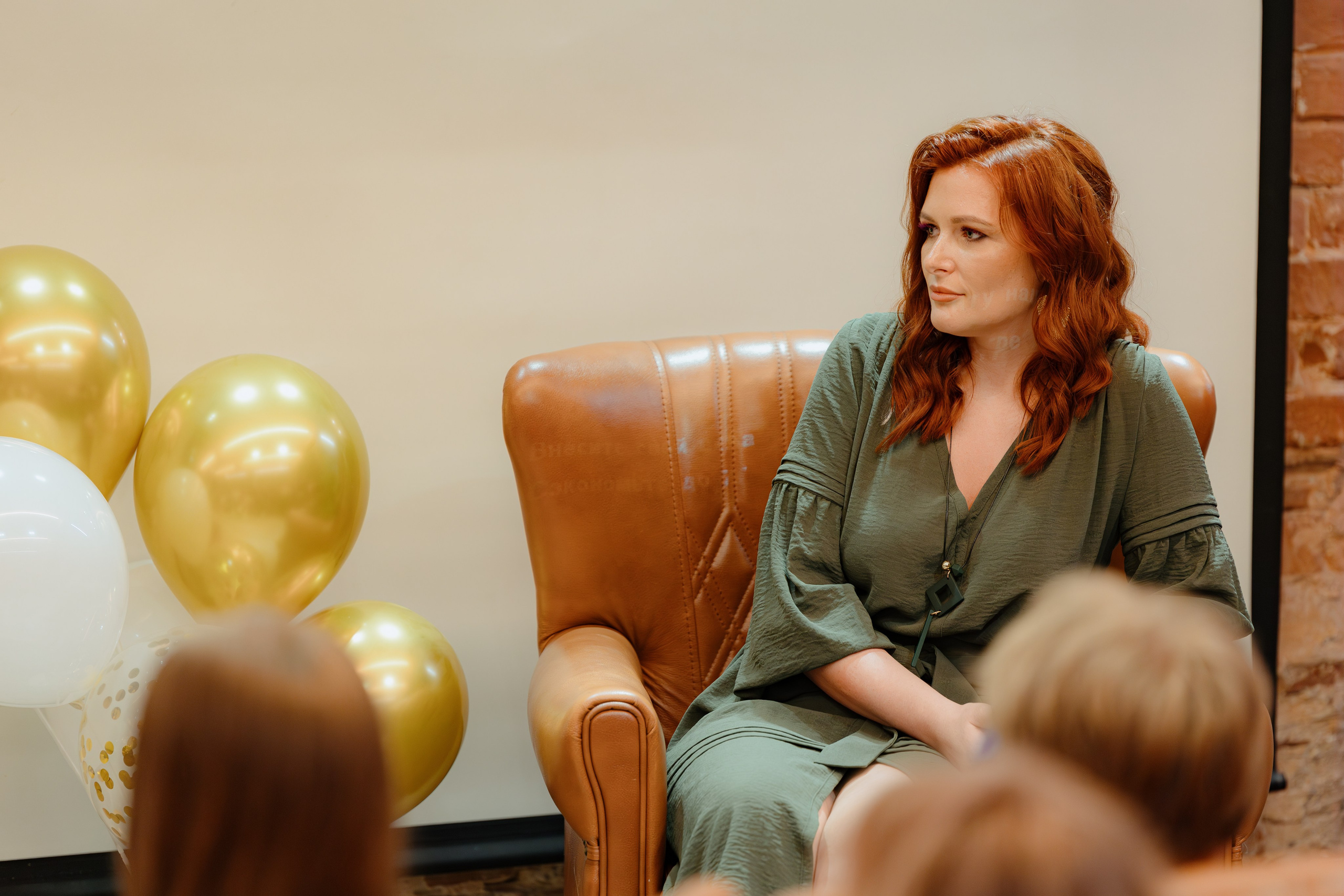 Презентация книги. Свадебный и репортажный фотограф Киров | Вадим Карпук