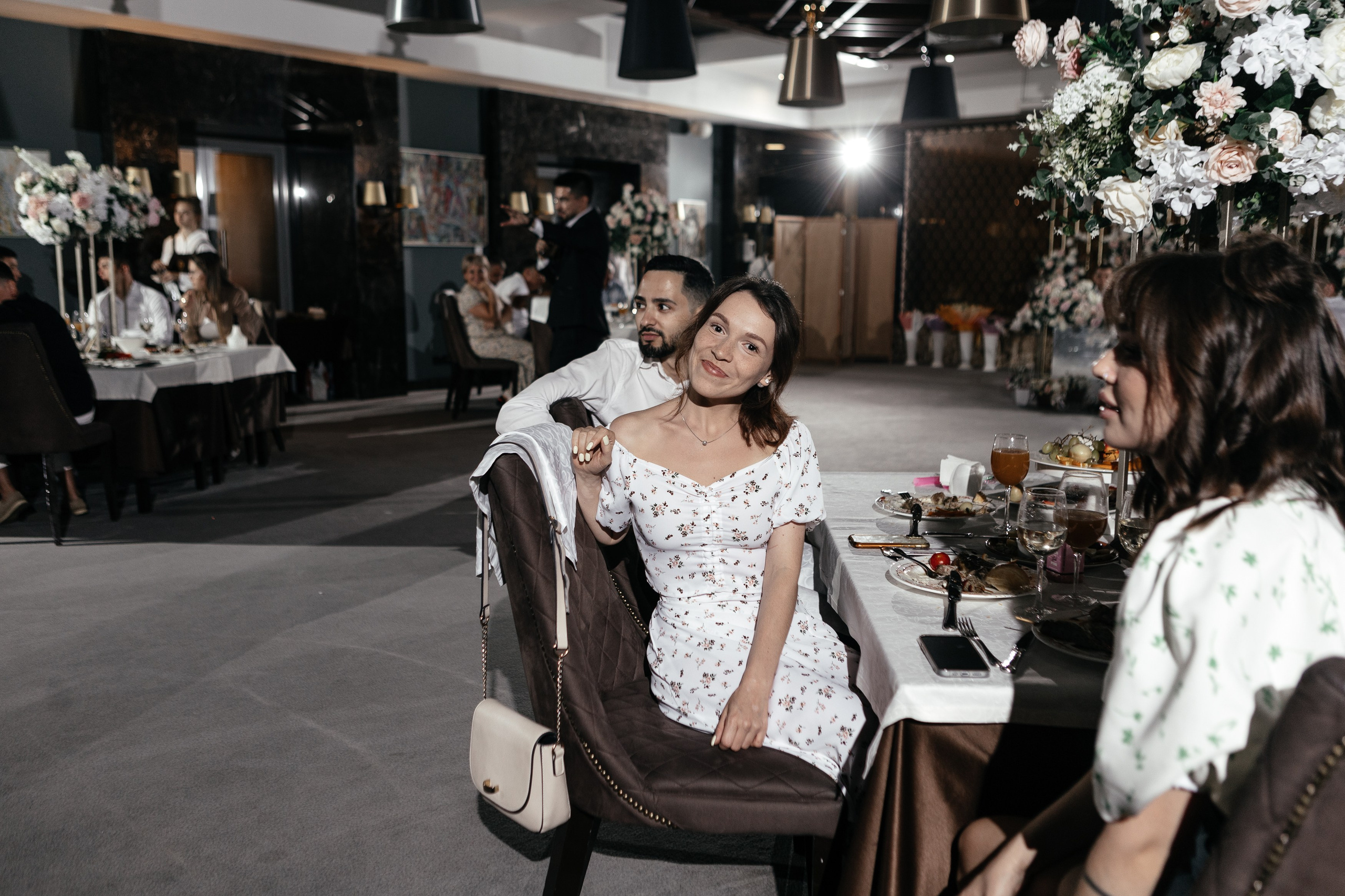 Свадебный фотограф Уфа — Руслан ГабдлисламовЖивые эмоции, красивые кадры, воспоминания на всю жизнь.Работаю по всей Республике Башкортоста. Свадебный фотограф Уфа Руслан Габдлисламов