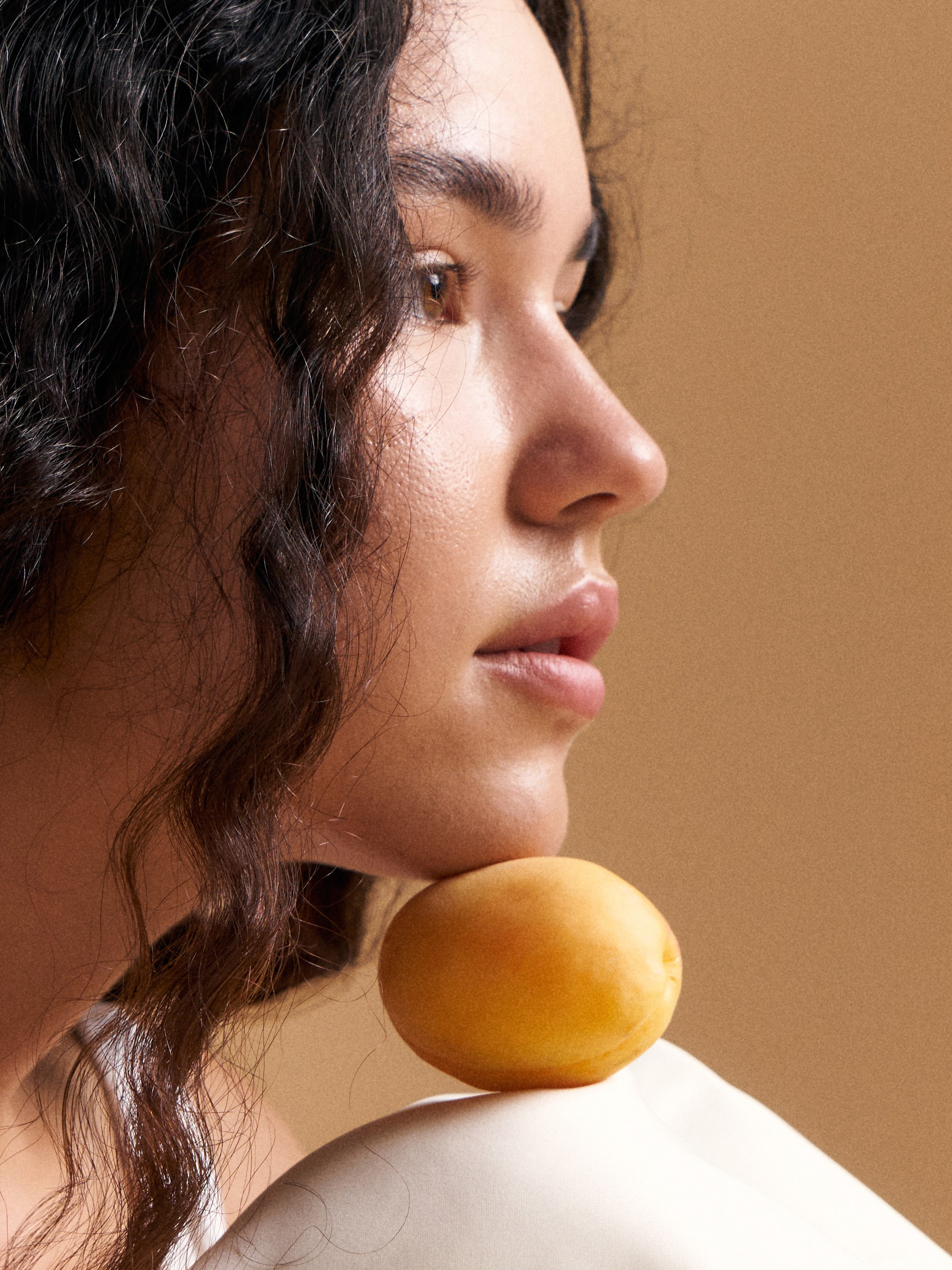 Творческая съемка. Съёмка для брендов одежды и маркетплейсов в Санкт-Петербурге