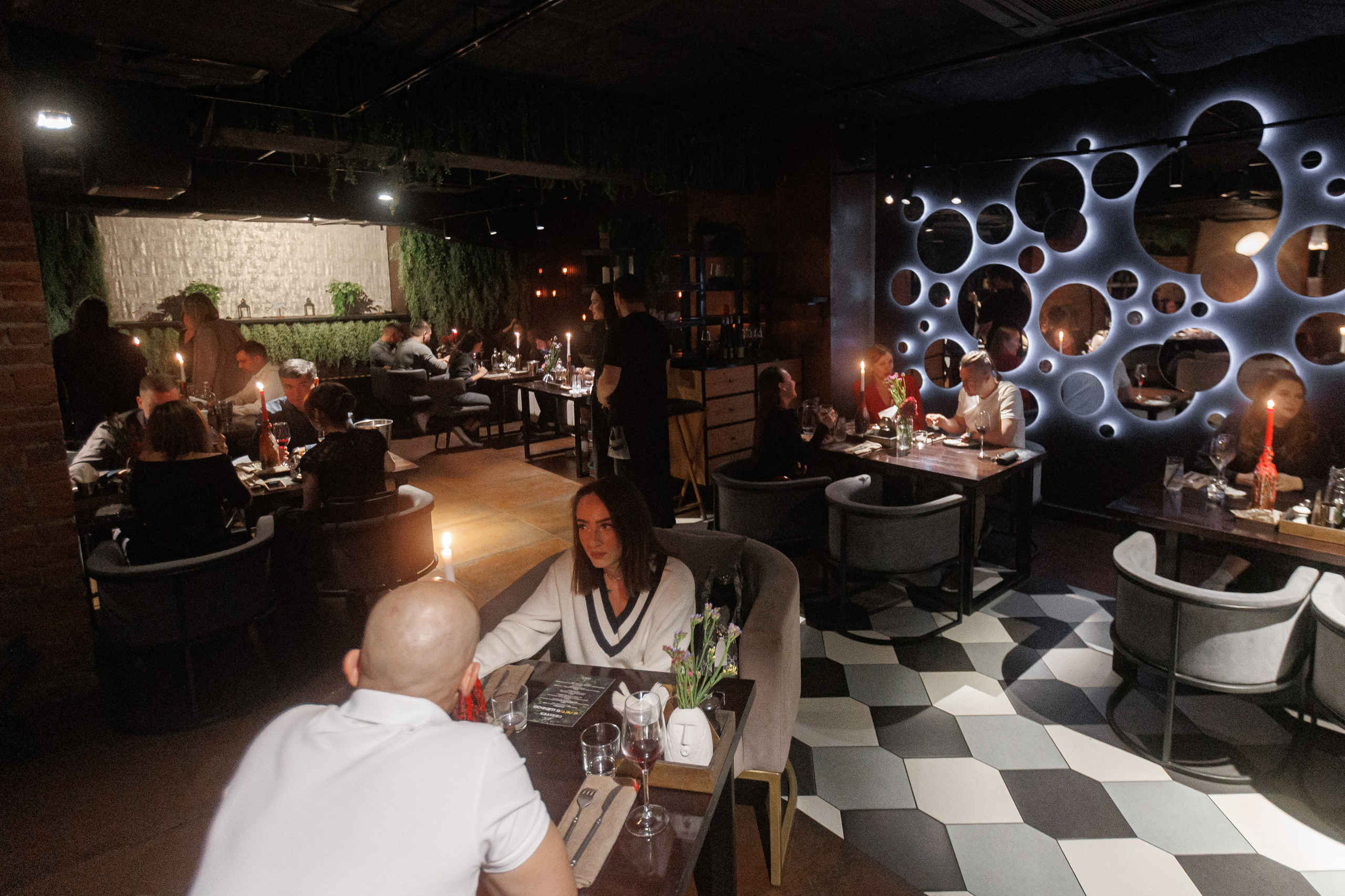 Фотографии с Гастроужина Честер Челябинск 5 ЛЕТ.5 ШЕФОВ