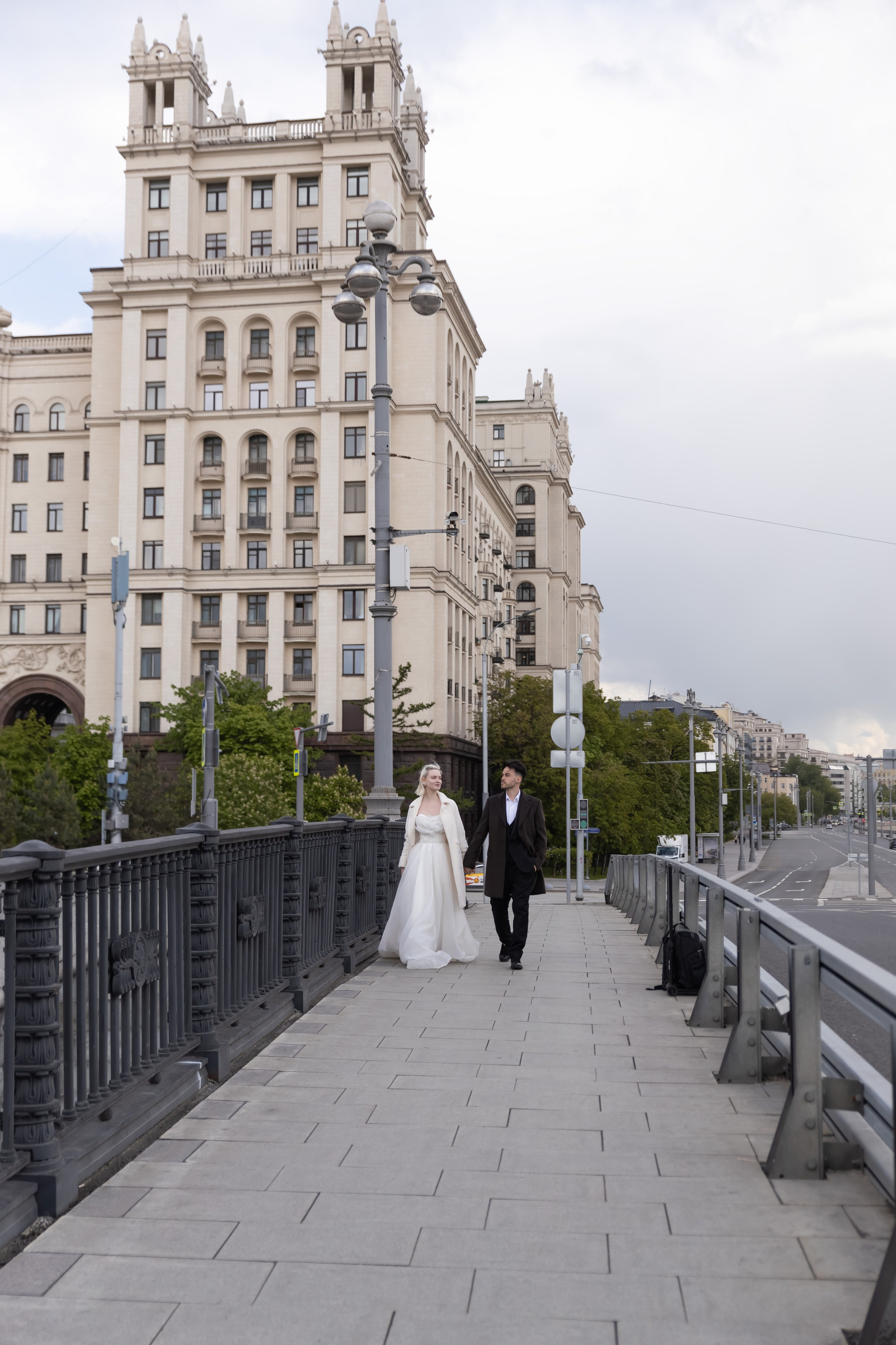 Свадебный фотограф в Москве: профессиональная фотосъёмка вашей свадьбы под ключ