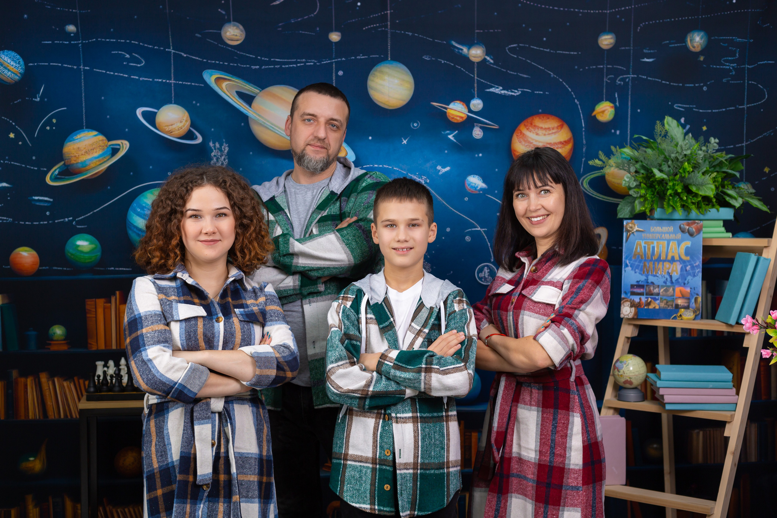 © Фотостудия "Олеся". Все права защищены. "Любое использование или копирование материалов или элементов дизайна сайта допускается только с разрешения правообладателя и со ссылкой на источник".