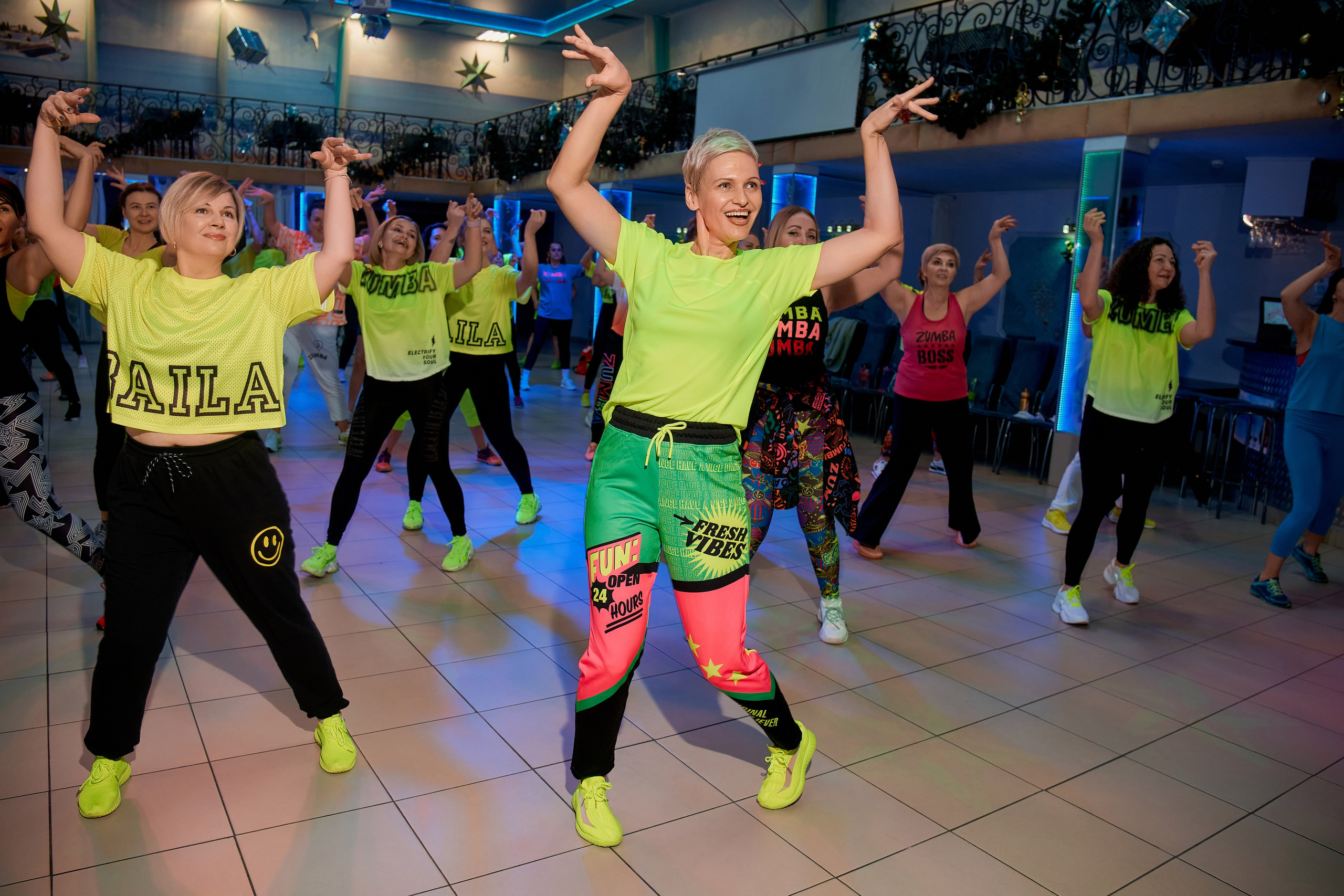 Благотворительная тренировка ЗУМБА. Арт-кафе «Чайка». Фотограф Таганрог Анна Трайжон