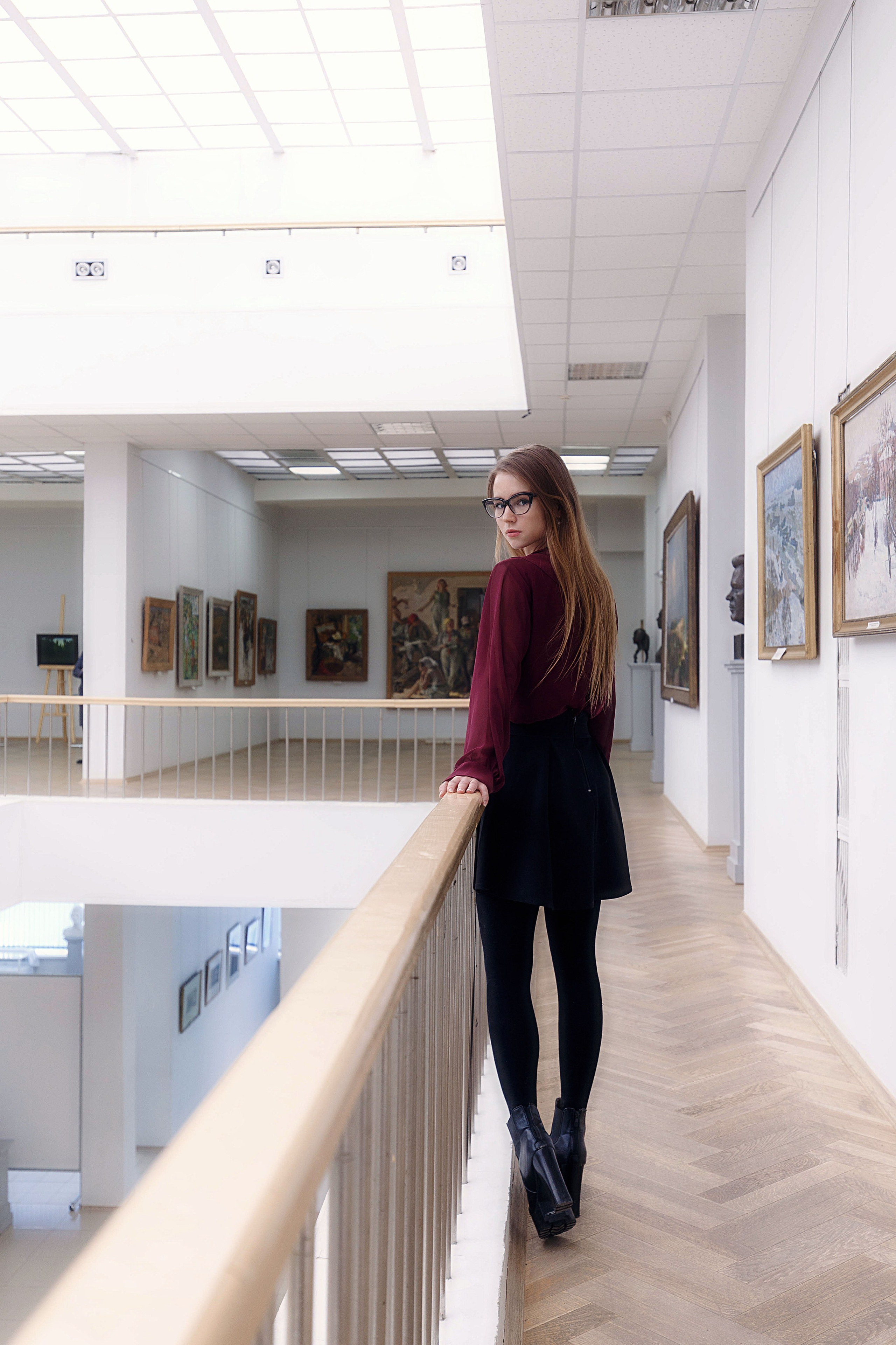 Фотосессия с Машей в Чувашском художественном музее. Портретный и репортажный фотограф в Чебоксарах Андриян Чаркин