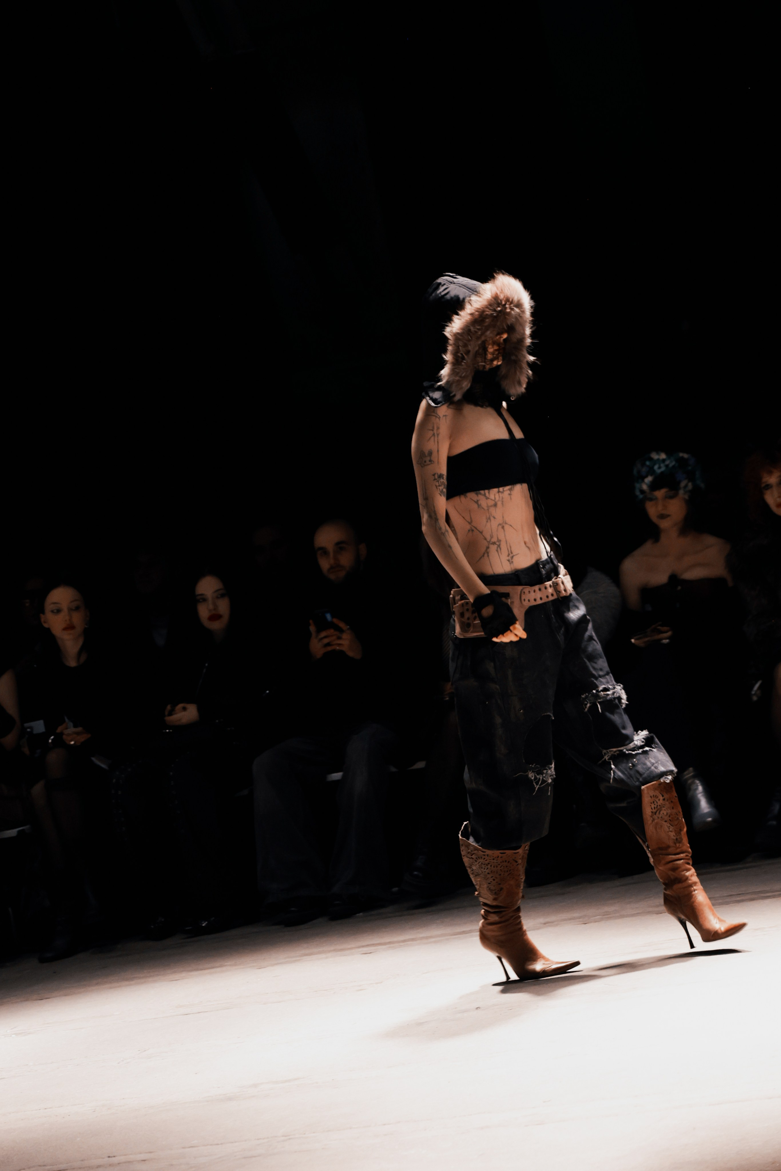 AUXI HAOS`25. Fashion Фотограф в СПб Yana Kochkina