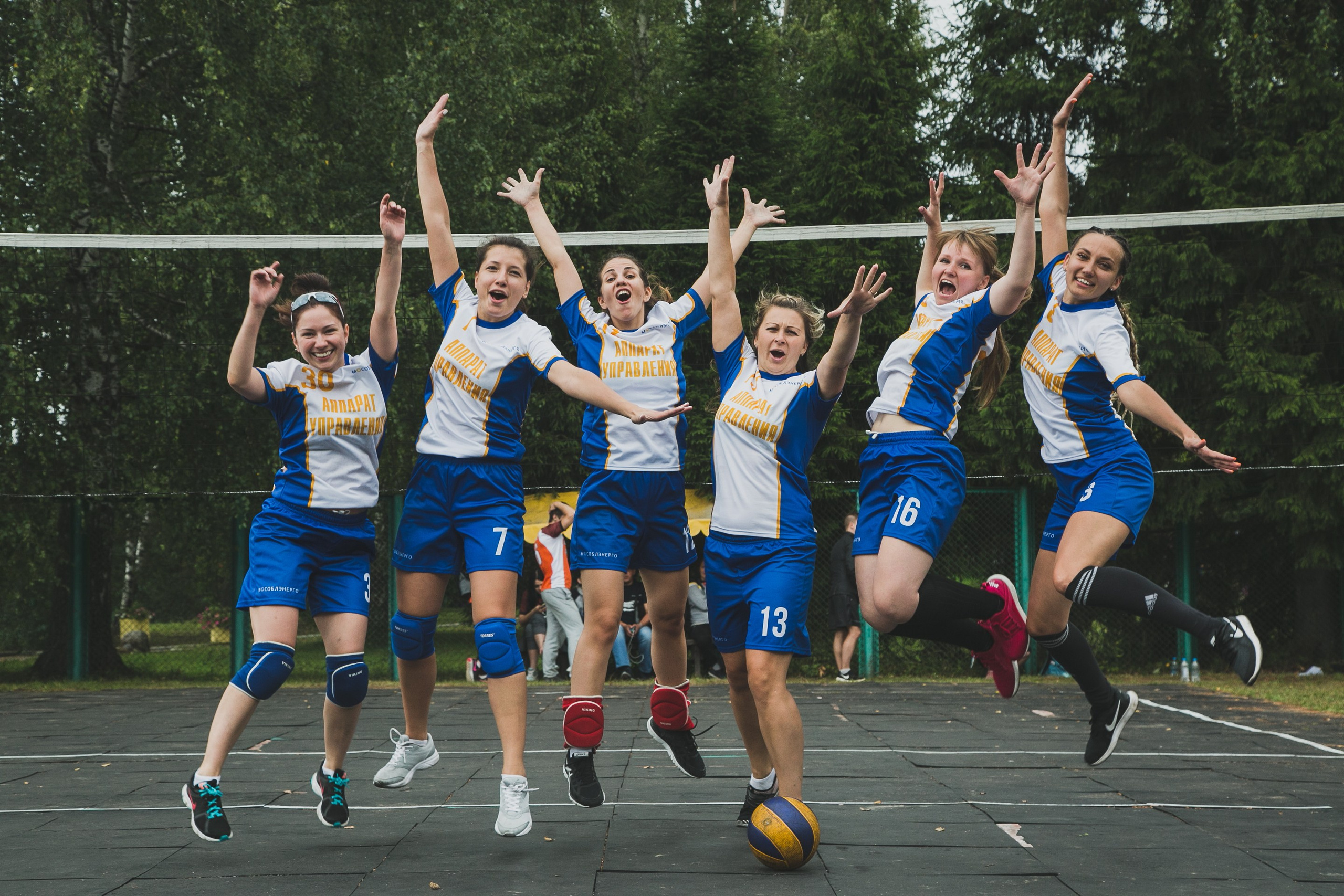 Тимбилдинги. Профессиональный фотограф Евгений Земцов в Москве. Контент съемка, репортаж мероприятий, бизнес портреты