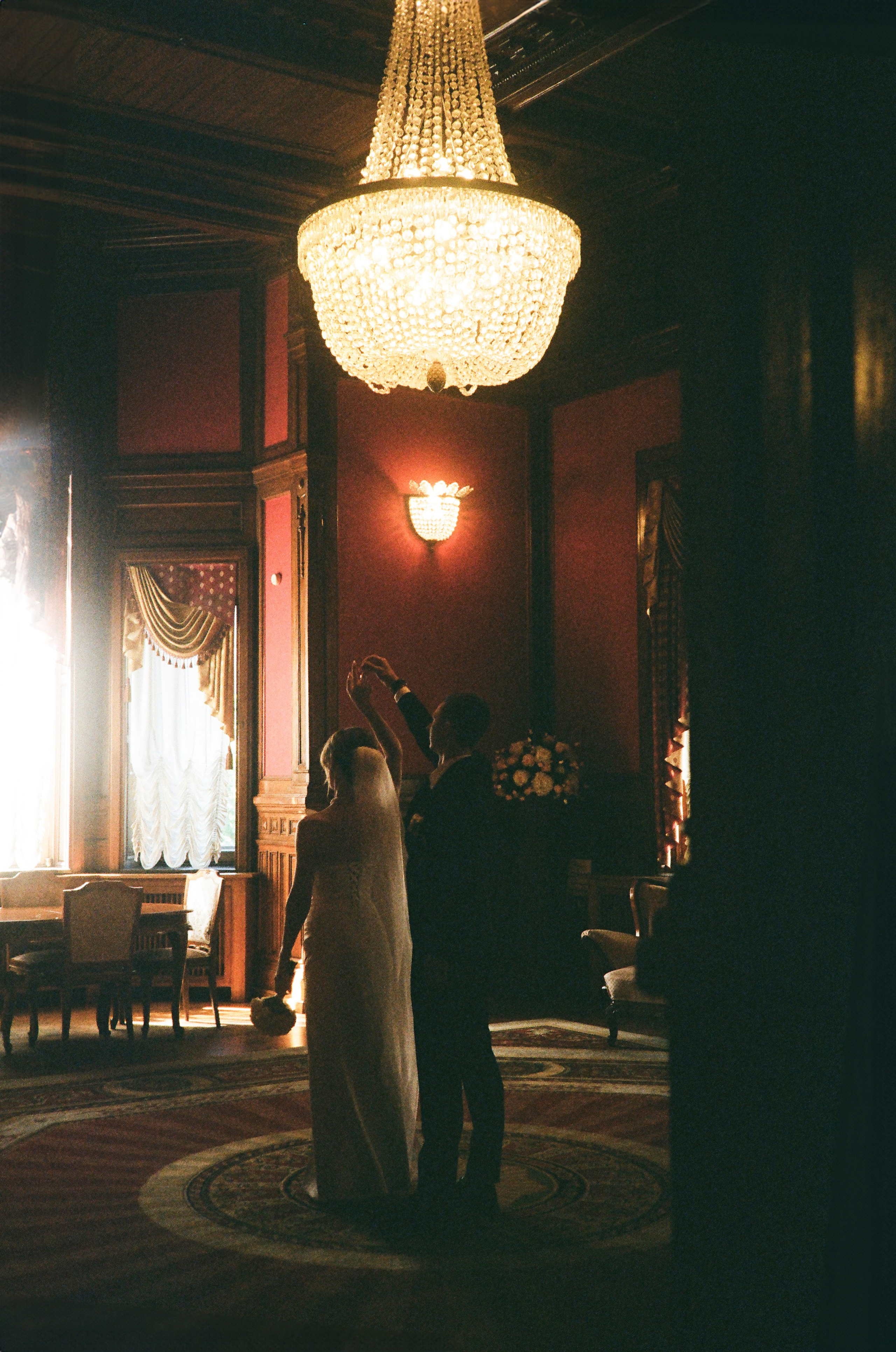 Павел & Алена. Пленка. Сестры Карабаза. Фотографы и ретушеры в Москве и Санкт-Петербурге