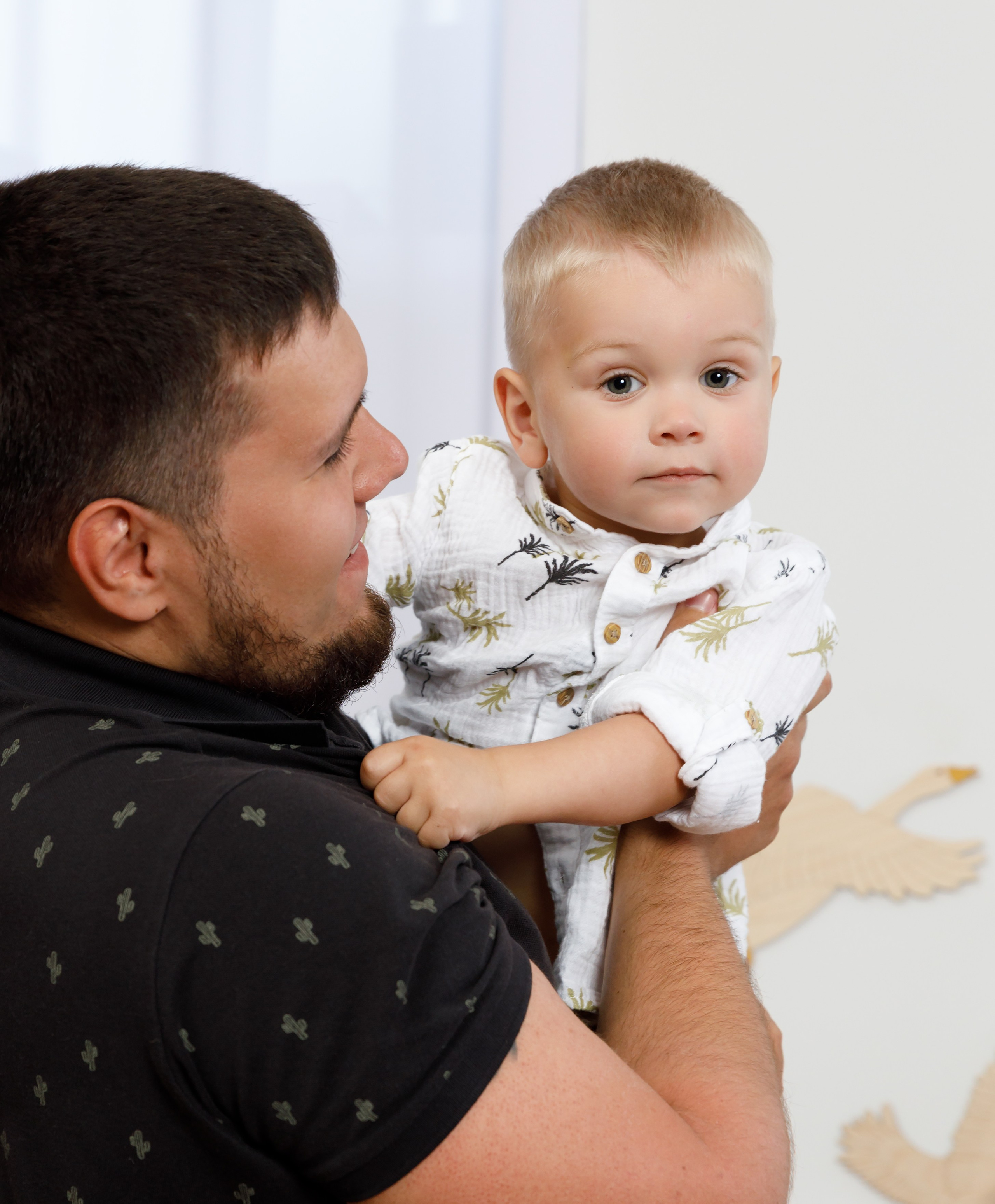 Артёмка 2 годика. Фотограф Анна Телекаева, выпускные альбомы, семейные и репортажные съемки в Омске