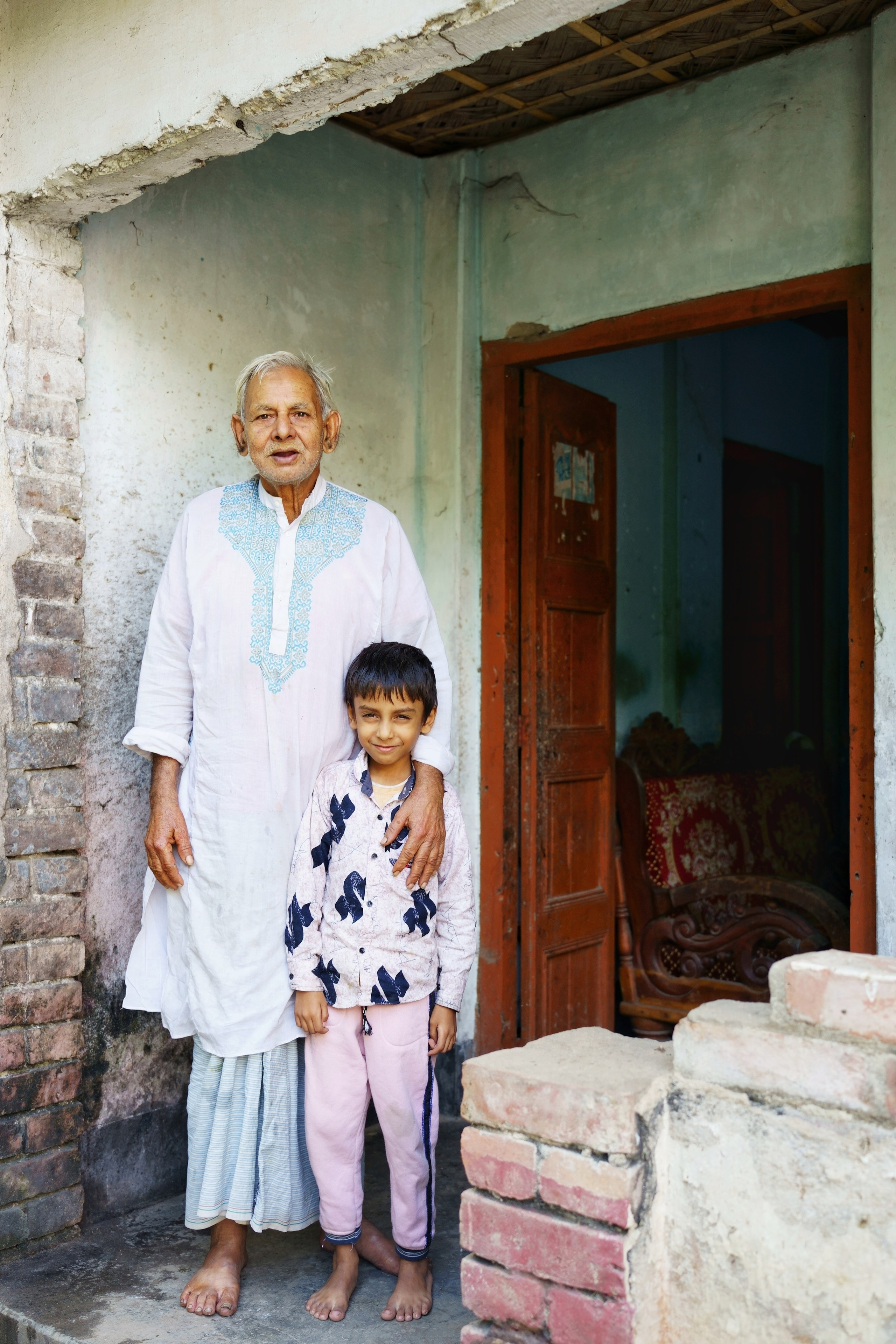 Bangladesh. Little people. Portrait and reportage photographer Rezeda Iuzmeeva