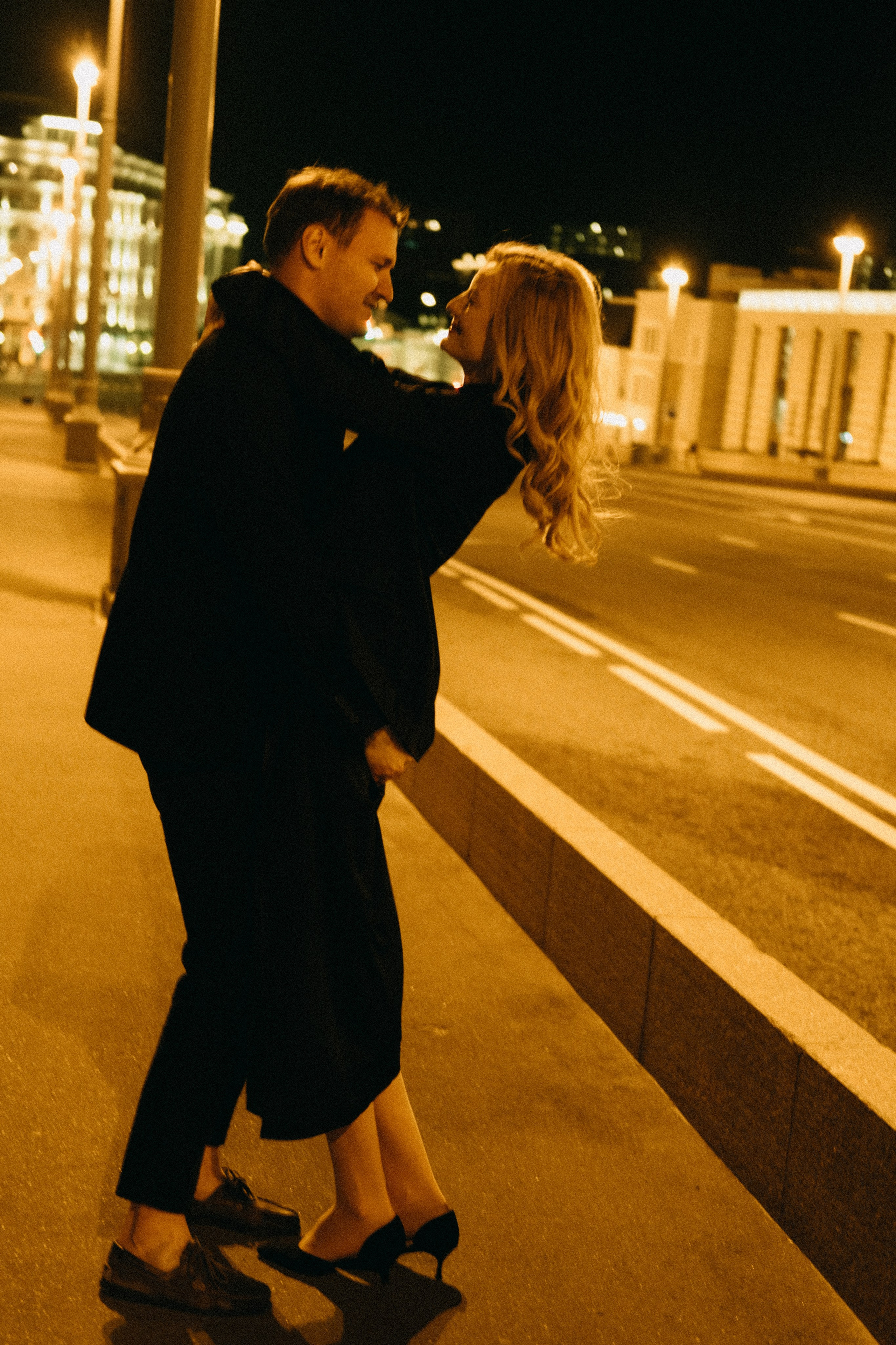 По ночному городу. Свадебный фотограф Александра Тюлякова