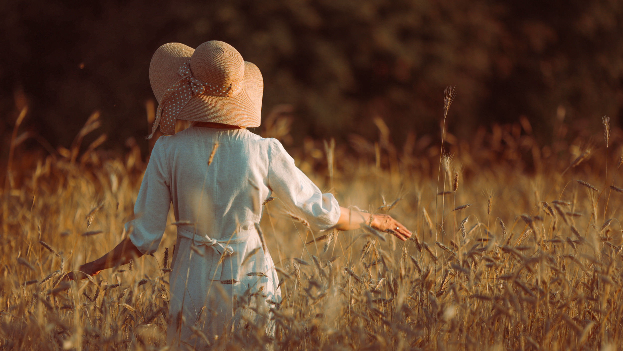 Фотосессия во ржи в Петрозаводске. Фотограф Варвара Ермоленко