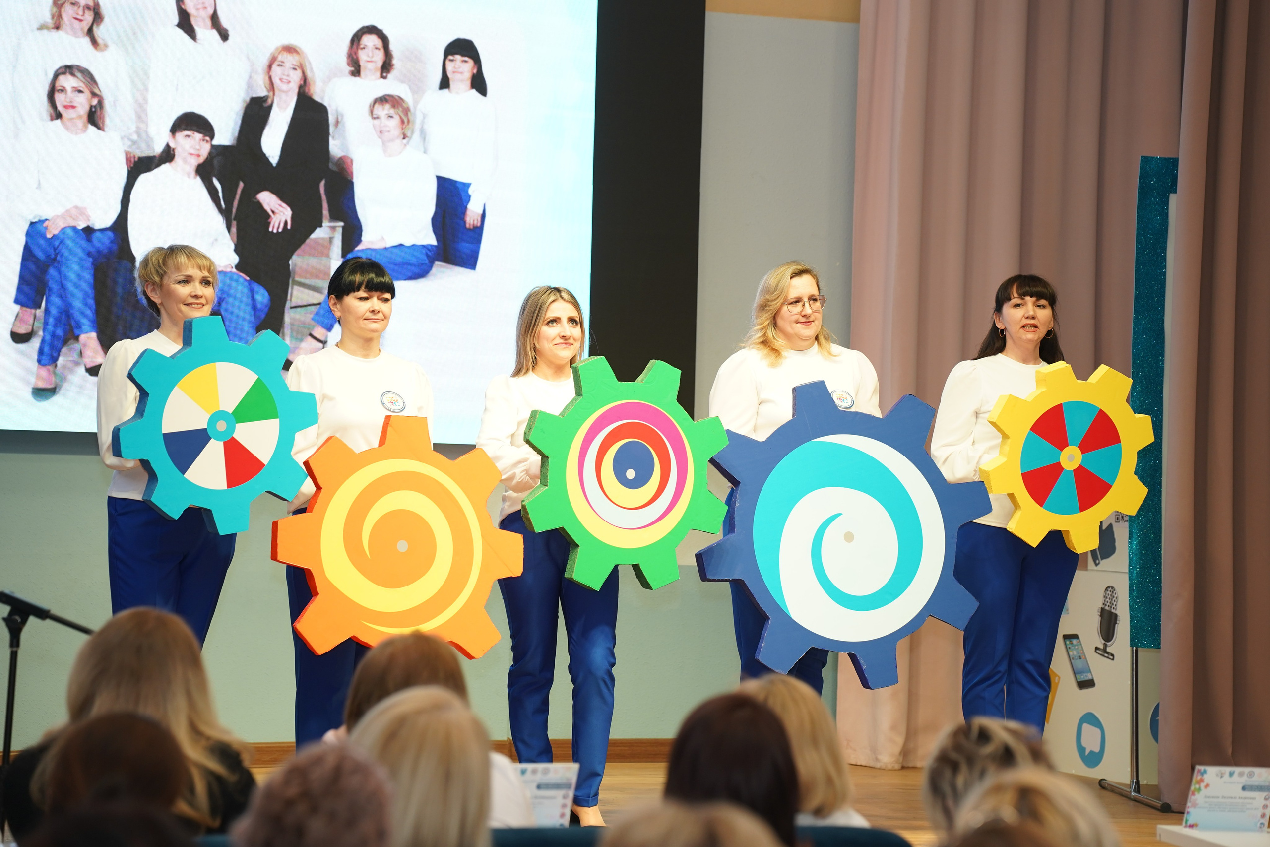 Мероприятие. MEMENTO.Выпускные альбомы, школьные, юбилейные и другие книги. Ростов-на-Дону