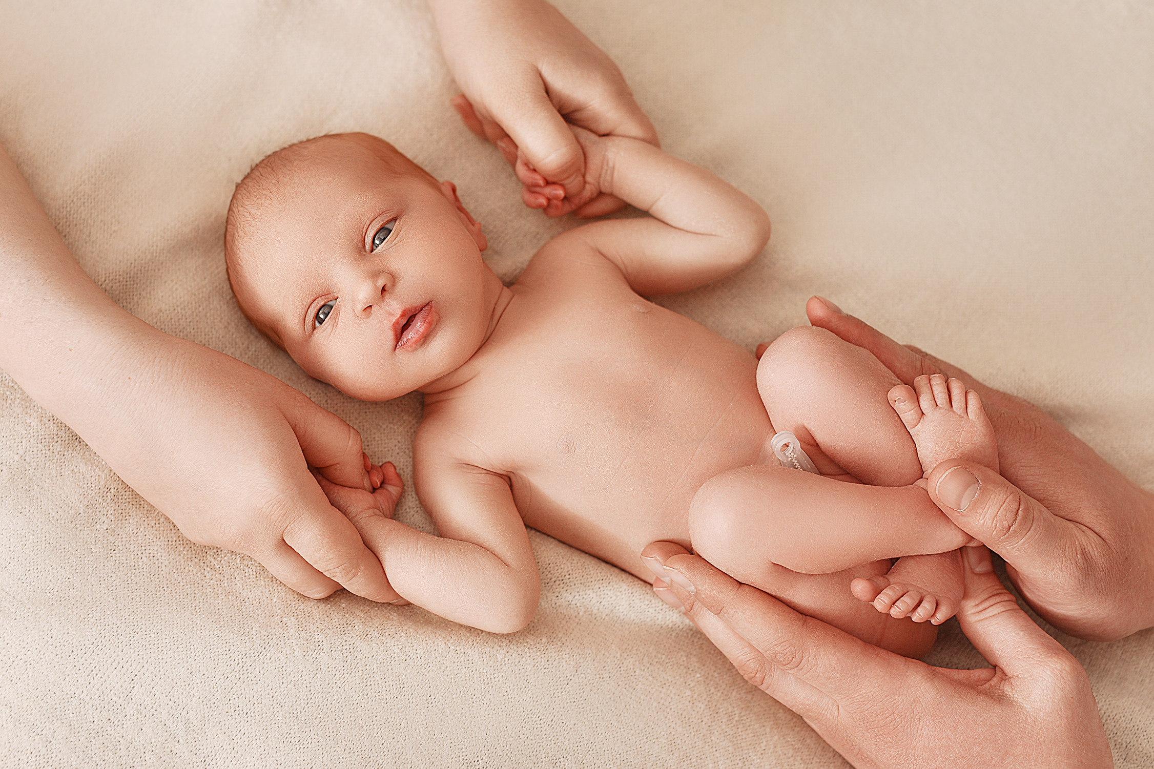 Полиночка — 7 дней. Фотограф беременности и новорожденных малышей Анастасия Никитина