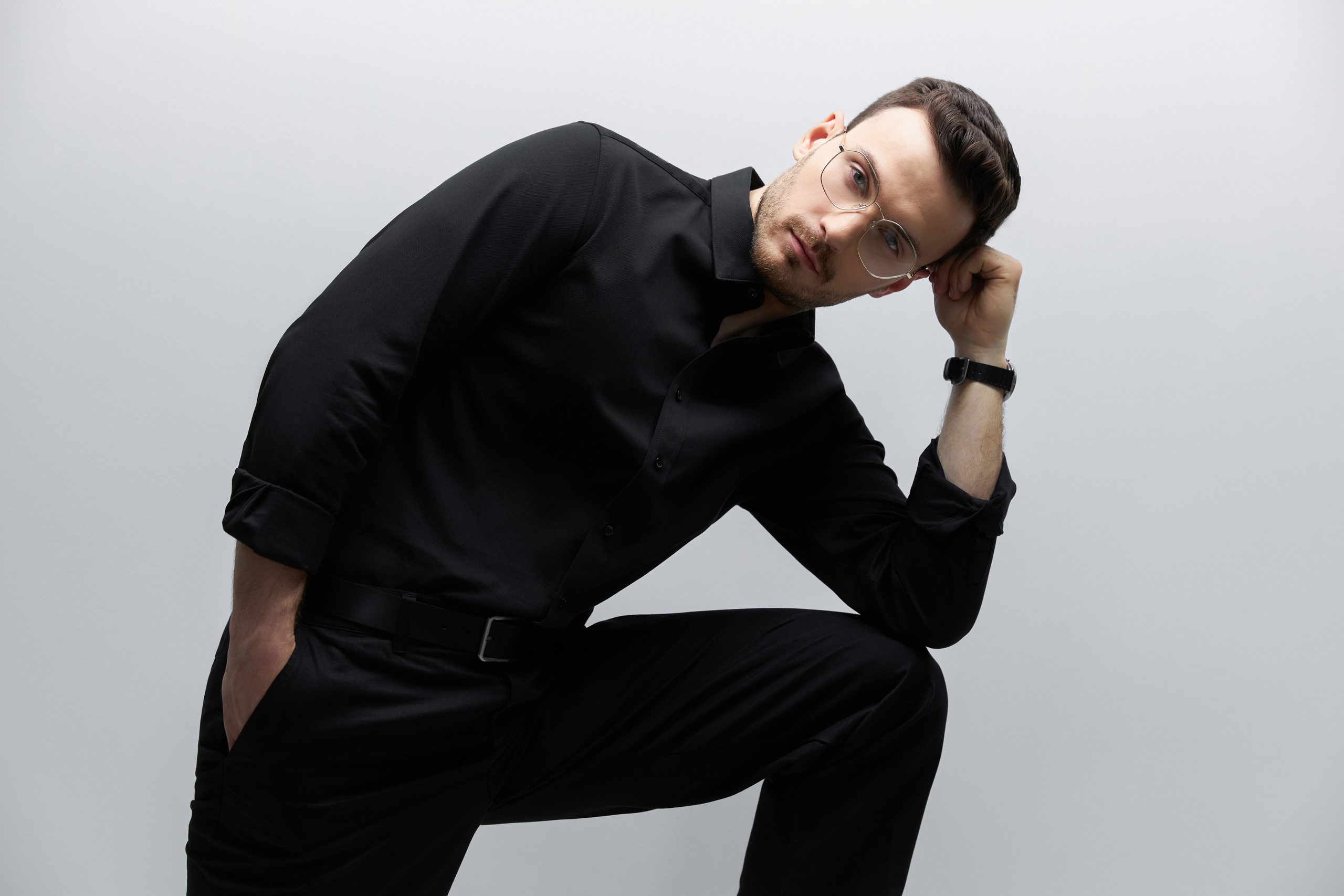 Портфолио Парня модели Глеб Русанду. Продакшен г. Москва съемка мужской одежды, мужские модели, фото и видео, организация под ключ