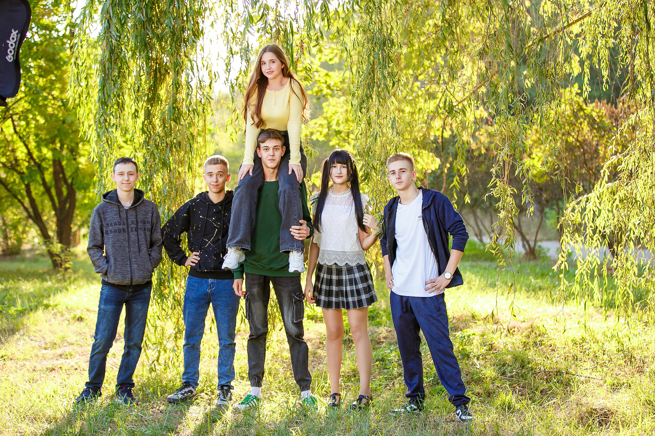 ОСЕННЯЯ ПРОГУЛКА. Выпускные альбомы в Донецке и ДНР. Фотограф Донецк и ДНР