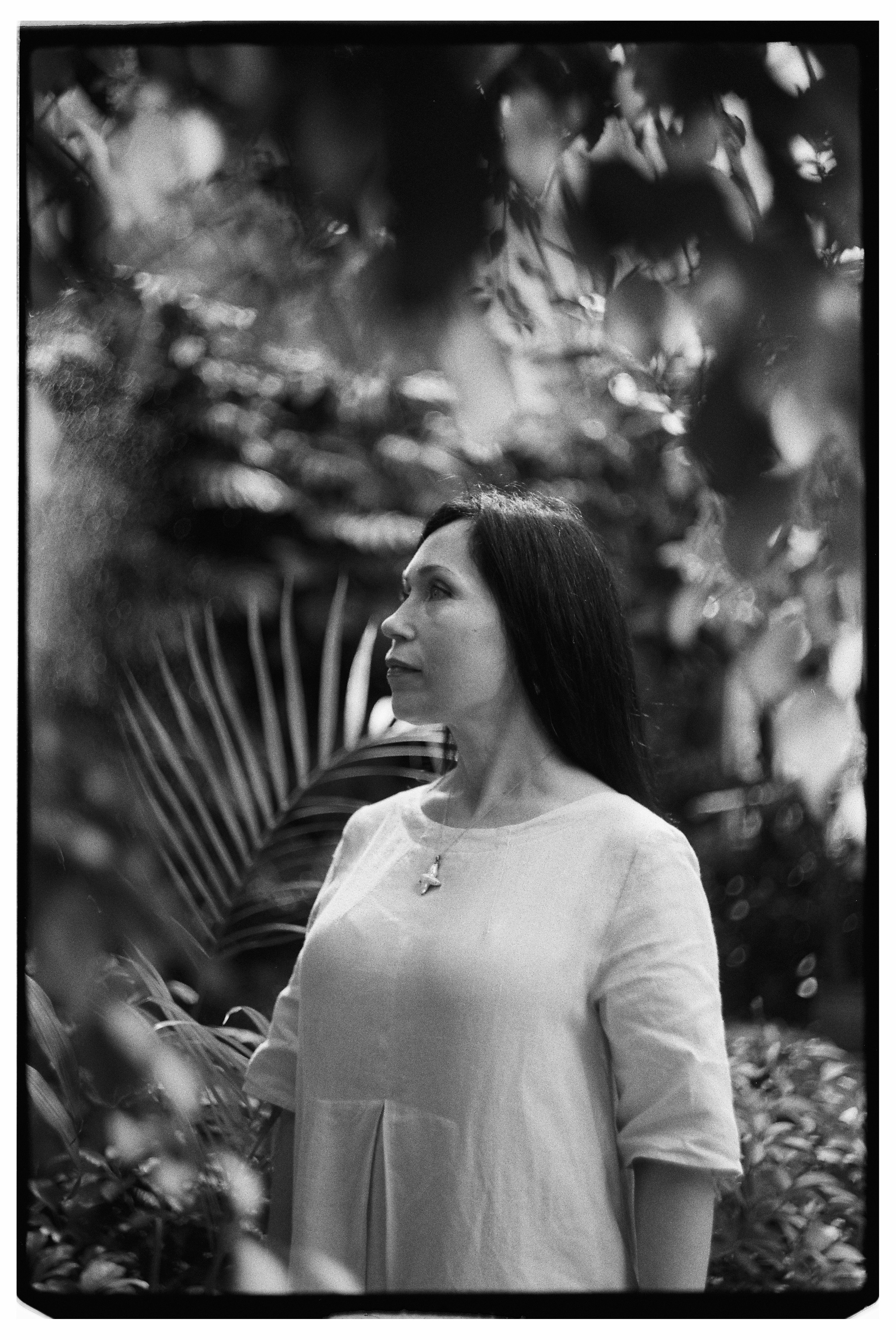 Портретная фотосессия на пленку в Оранжерее Таврического сада, СПб. Светлана Гопанюк. Портретный фотограф. Санкт-Петербург. СПб