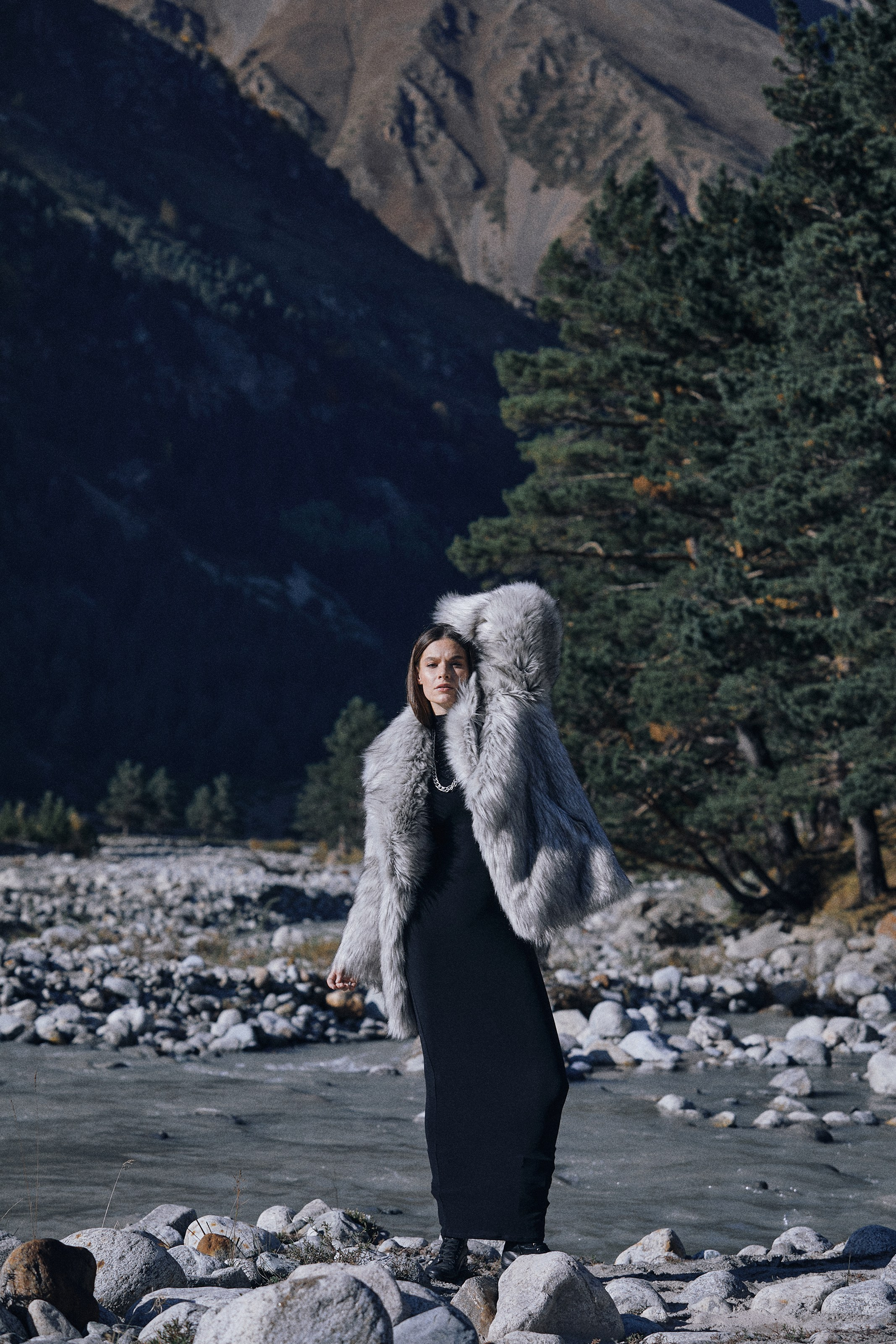 Fashion-продакшн — выездные съемки для брендов. Фотограф Продюсер в горах КБР / Москва  Нальчик Горы