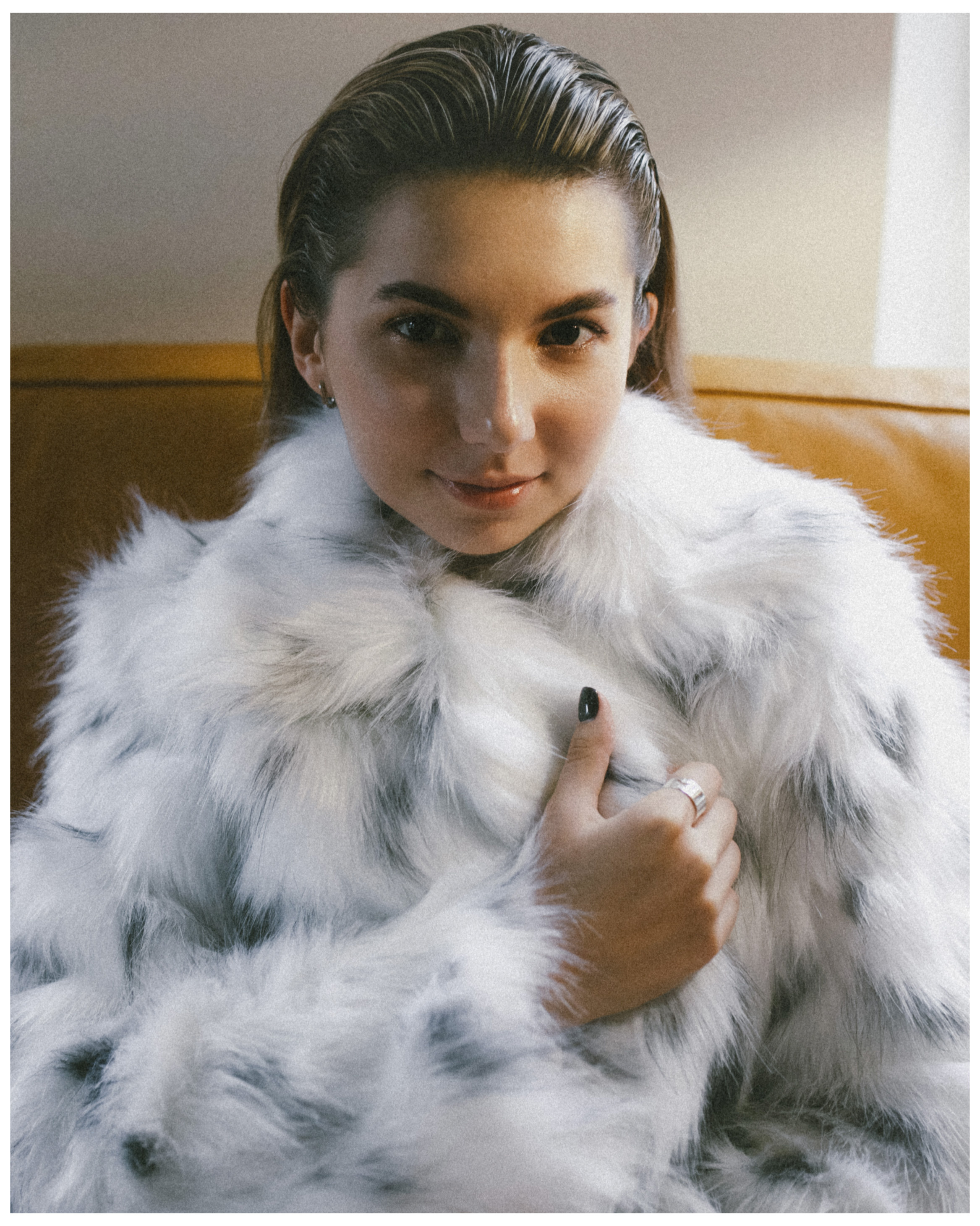 Julia. Контент-фотограф для брендов и личных блогов Полина Аверьянова