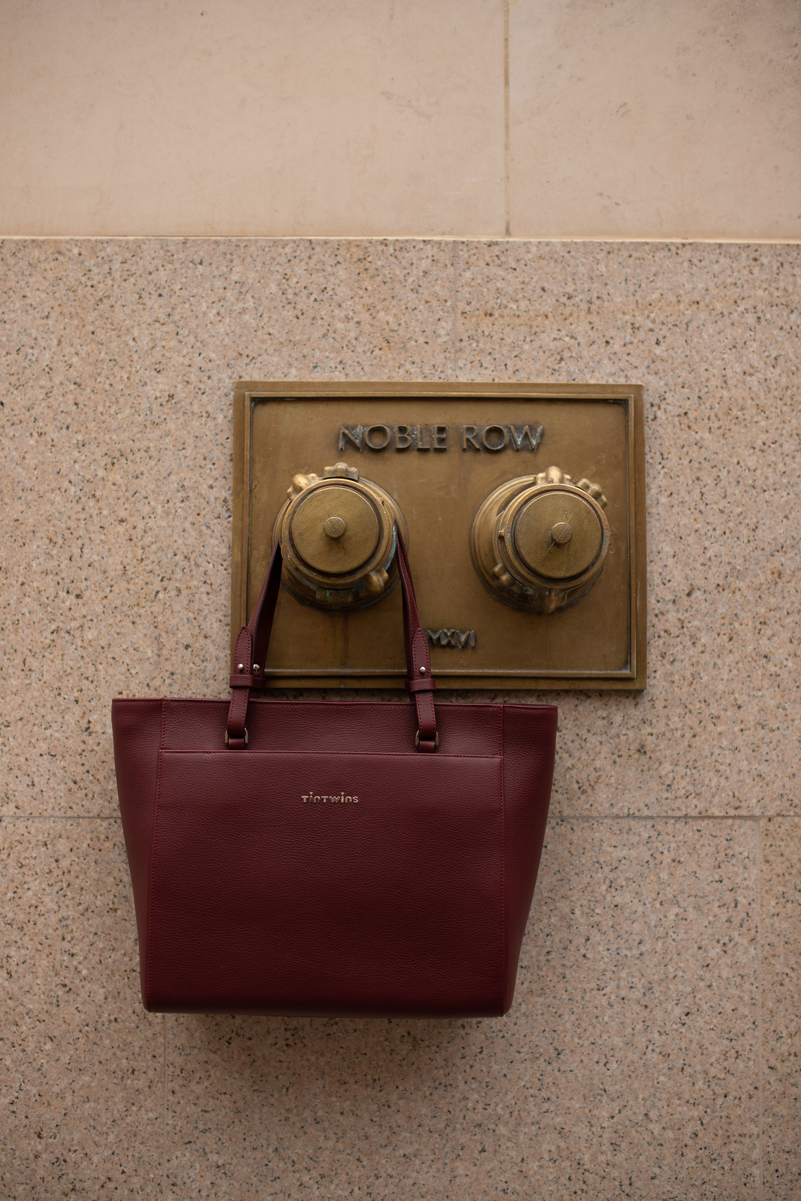 Tintwins. Контент-фотограф для брендов и личных блогов Полина Аверьянова