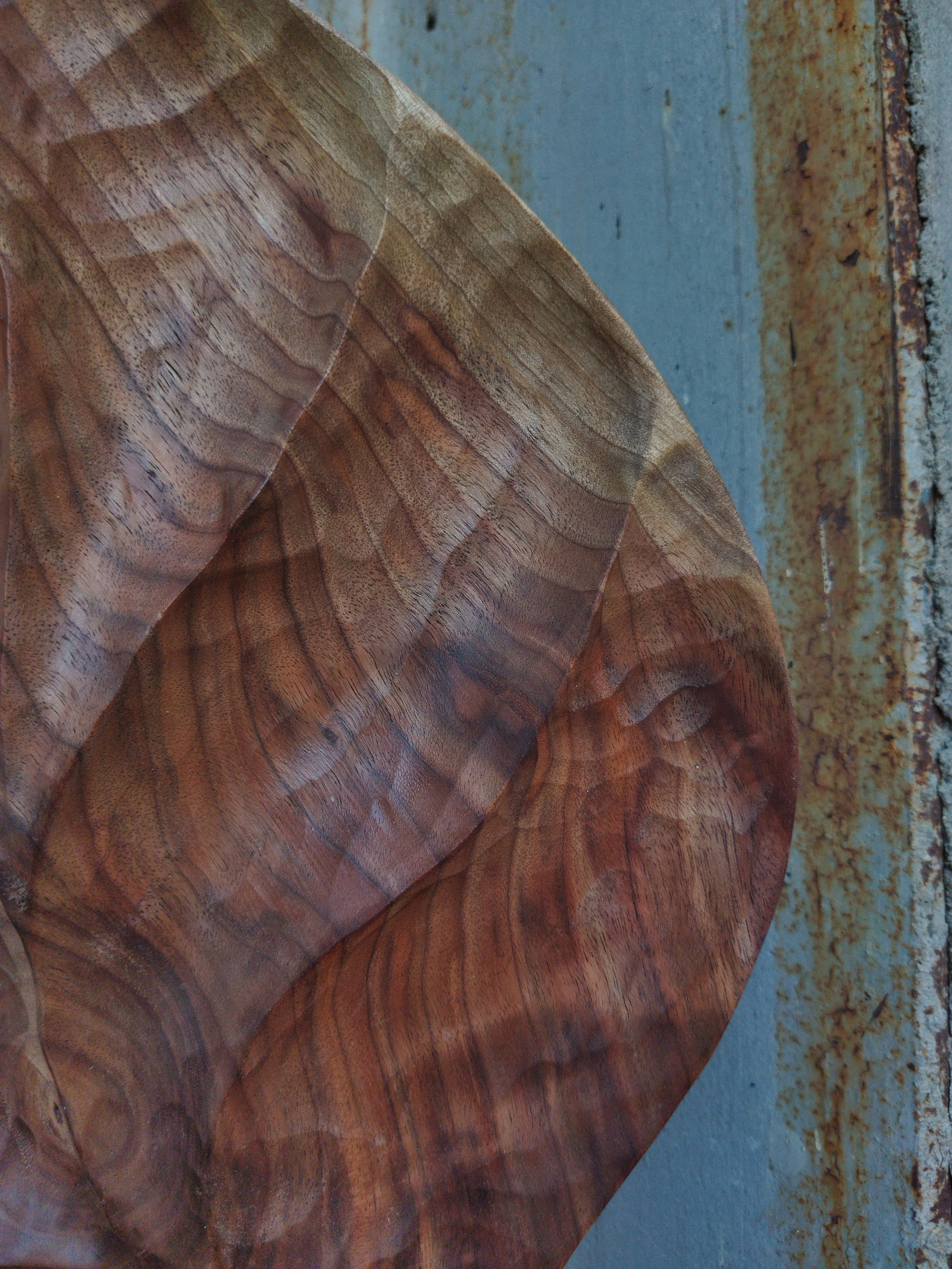 Лист из ореха. Разделочные доски и деревянная мебель на заказ