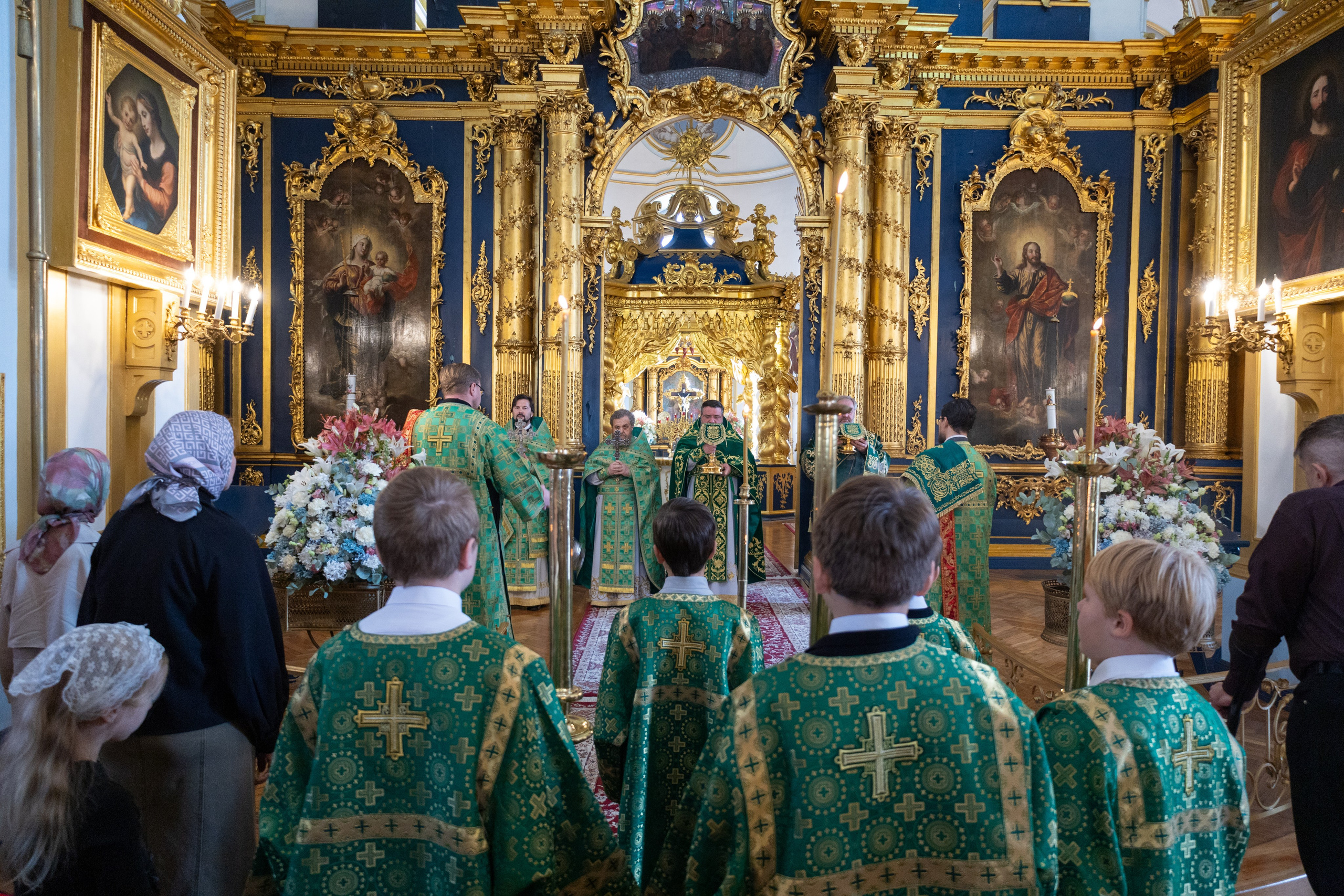 Неделя 16-я по Пятидесятнице, по Воздвижении. Глас 7-й. Попразднство Воздвижения Креста. Вмч. Никиты. НИКОЛО-БОГОЯВЛЕНСКИЙ МОРСКОЙ СОБОР