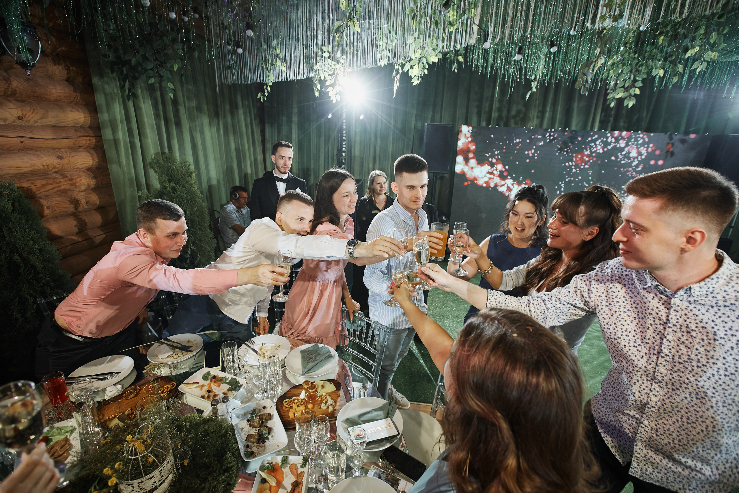 Рома и Полина Банкет. Ваш фотограф Антон Колташов город Курган Тюмень Челябинск Екатеринбург