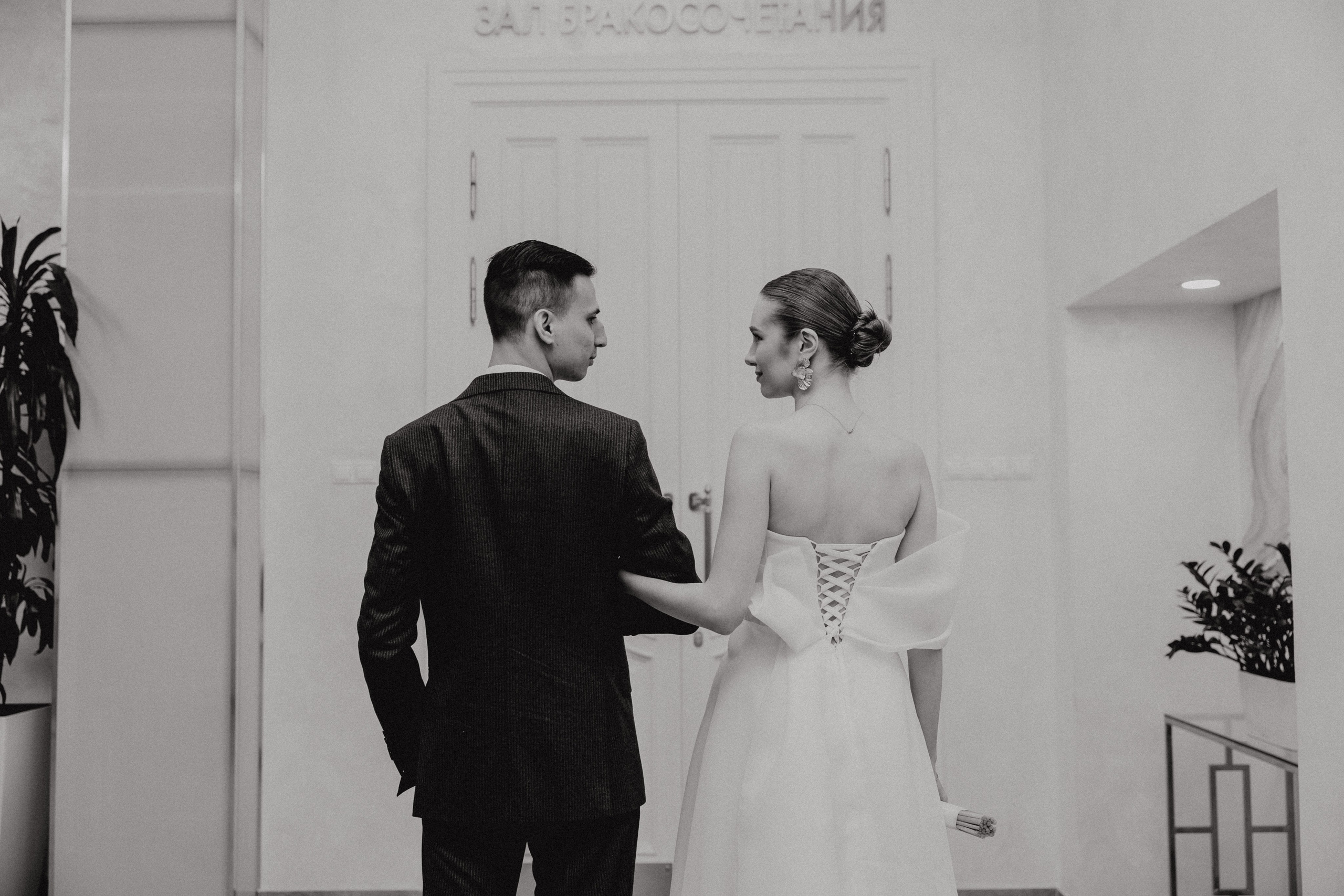 Фотограф на свадьбу для двоих. Фотограф, видеограф на свадьбу в Москве Никита Назаров