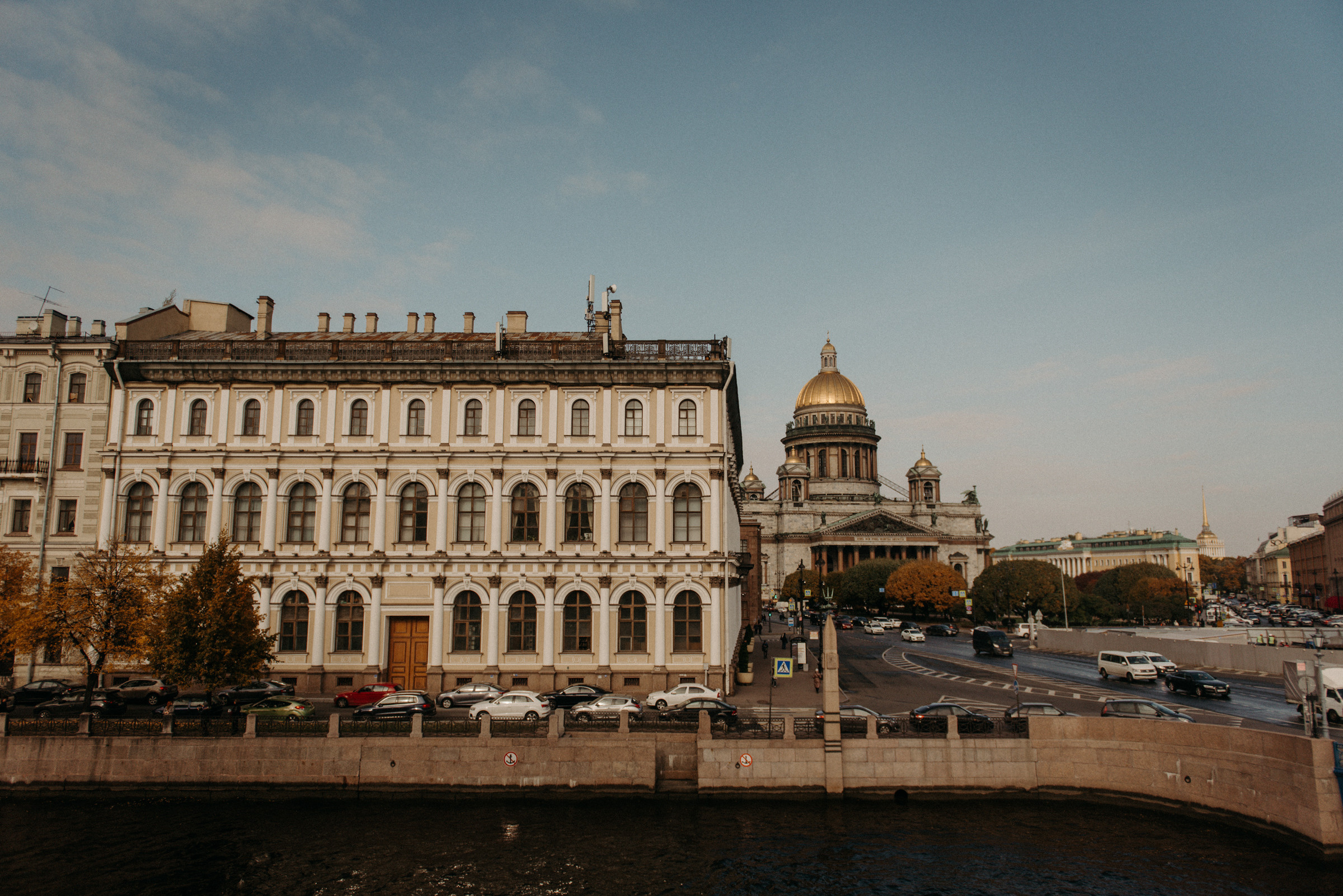 Из Москвы в осенний Петербург. Свадебный фотограф в Санкт-Петербурге Венера Ахметова