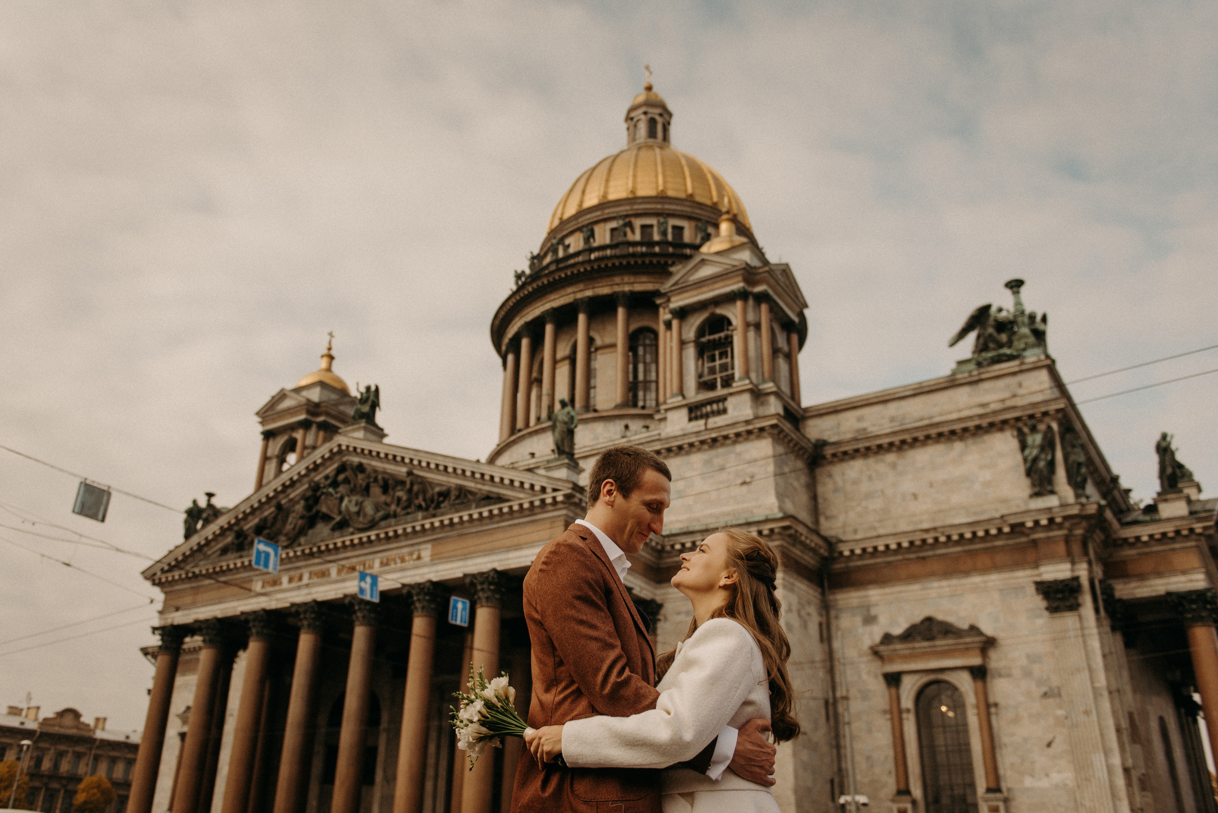 свадебная фотосессия в центре Санкт-Петербурга, фотограф на свадьбу СПб