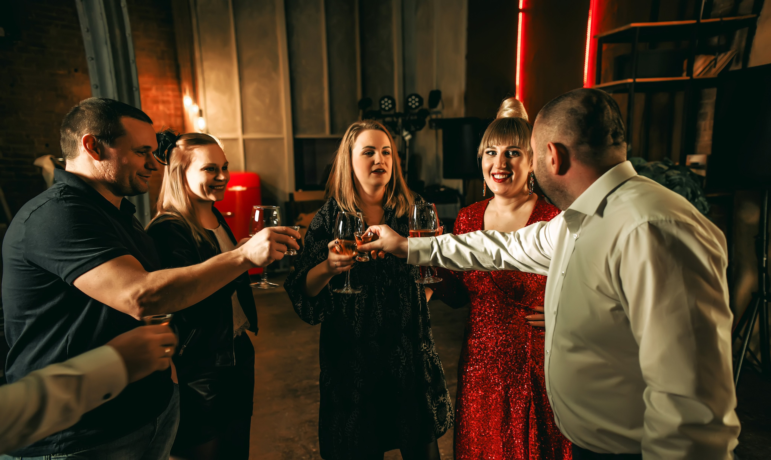 Тематическая вечеринка на юбилей 35 лет. Свадебный, семейный, детский, контент фотограф в Омске Максим Ильин