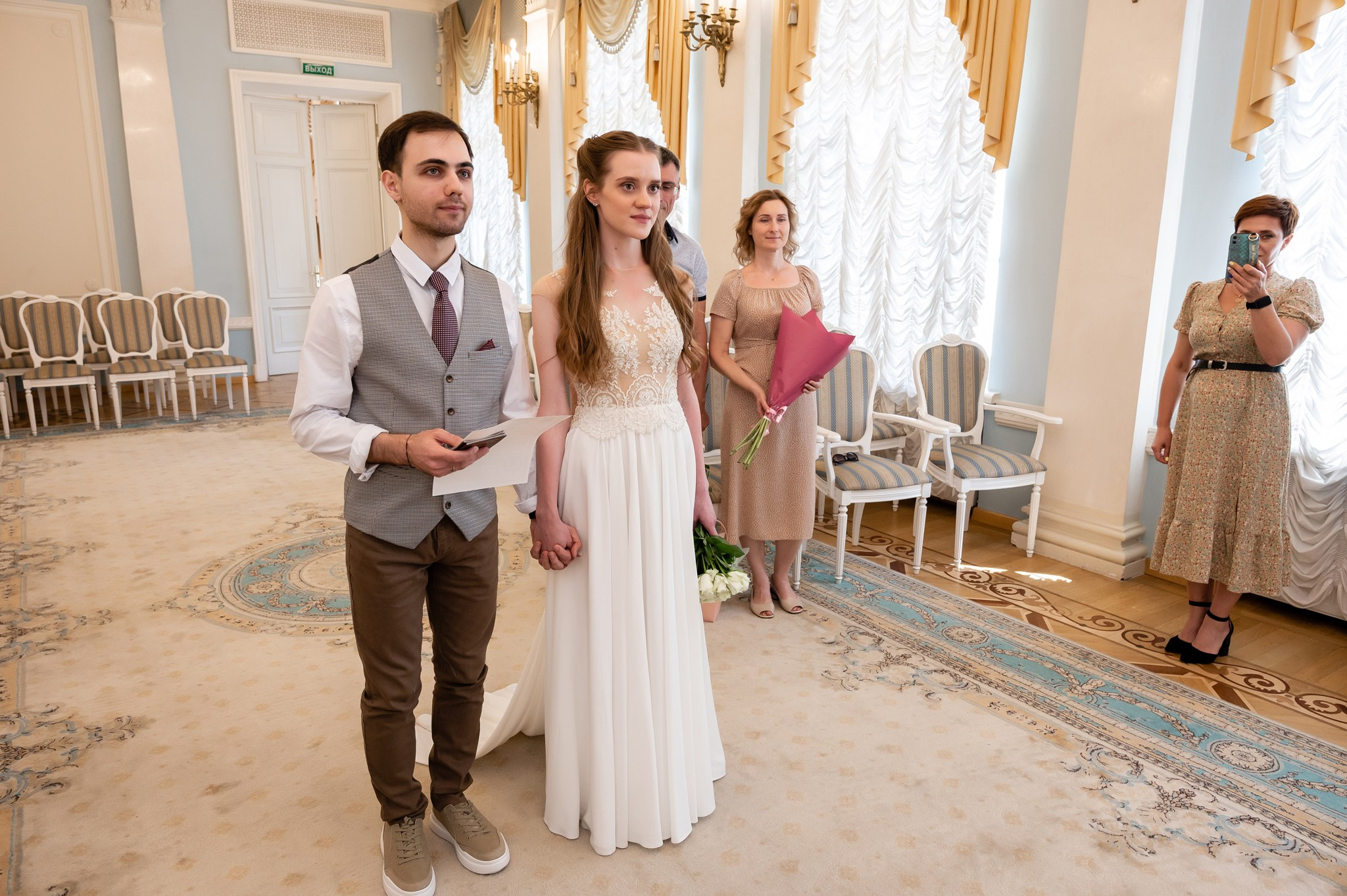 Зеркальный дворик. Свадебный и семейный фотограф из Санкт-Петербурга Климов Анатолий