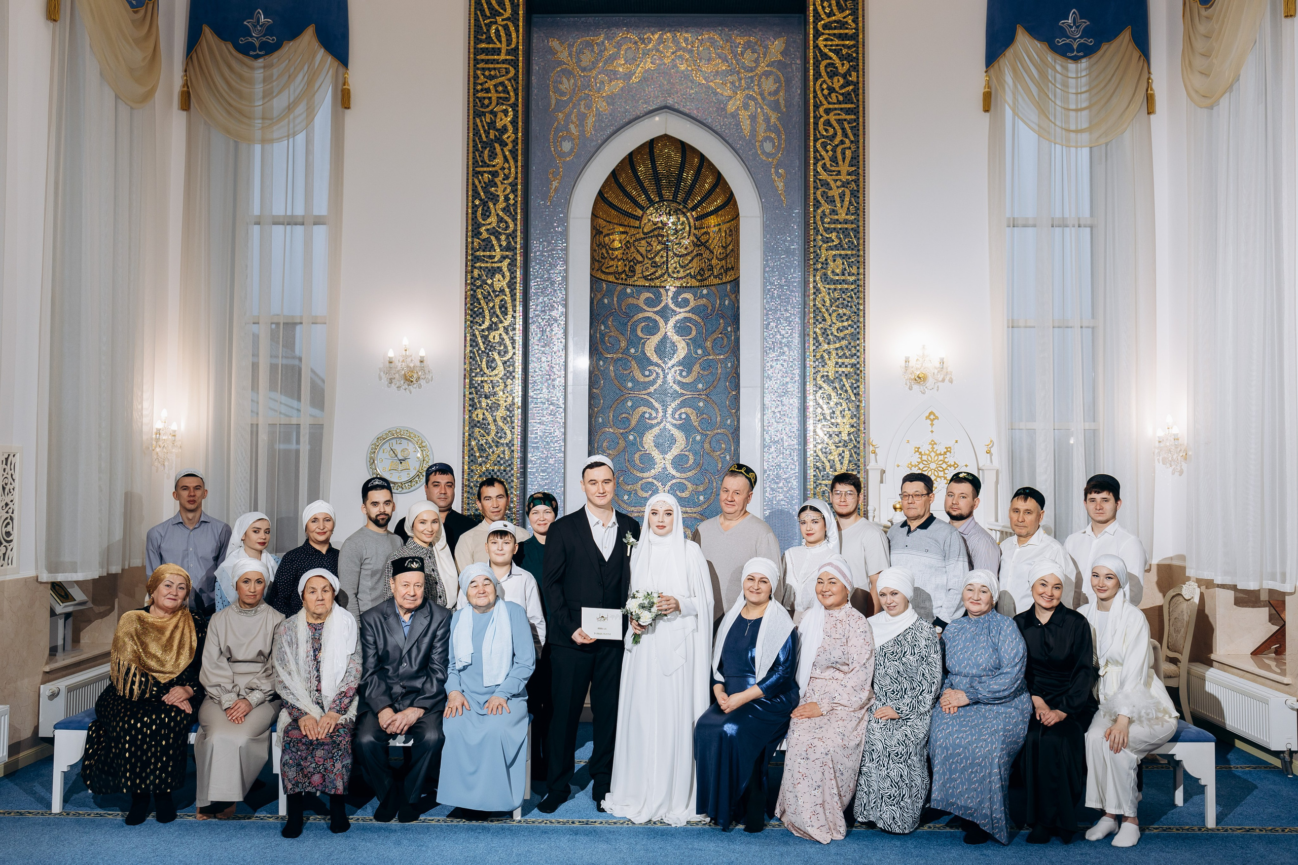 никах в мечети Иман Нуры,, фотосессия в мечети Иман Нуры, фотограф на никах в Казани Ranas4you, образ невесты на никах, завязывание платка Казань, платье на никах Казань
