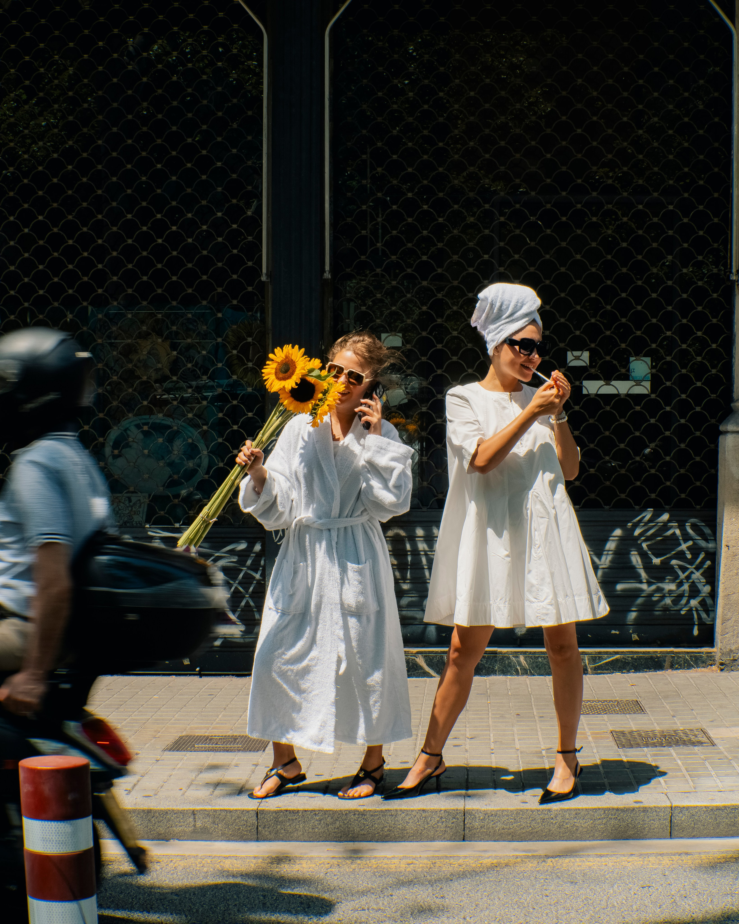 SONYA & LIZA | BARCELONA. Photographer Barcelona