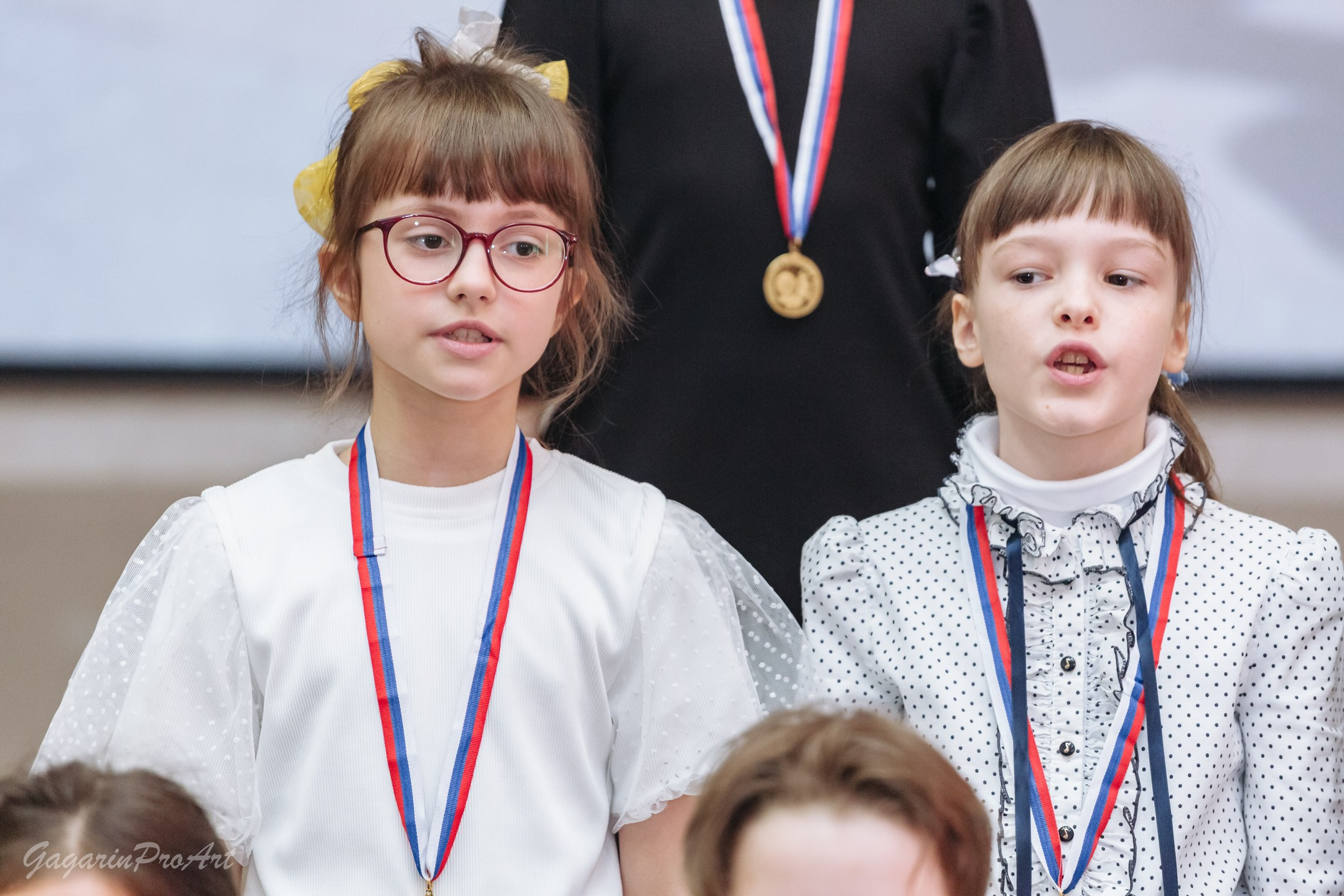 Репортаж в школе на выпускной. Фотограф на выпускной. GagarinProArt