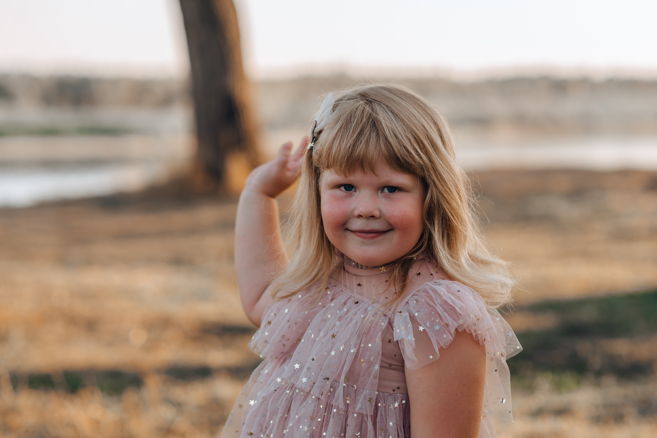 Варенька с бабулей и папой. Совец. Детский и семейный фотограф Катерина Мишина