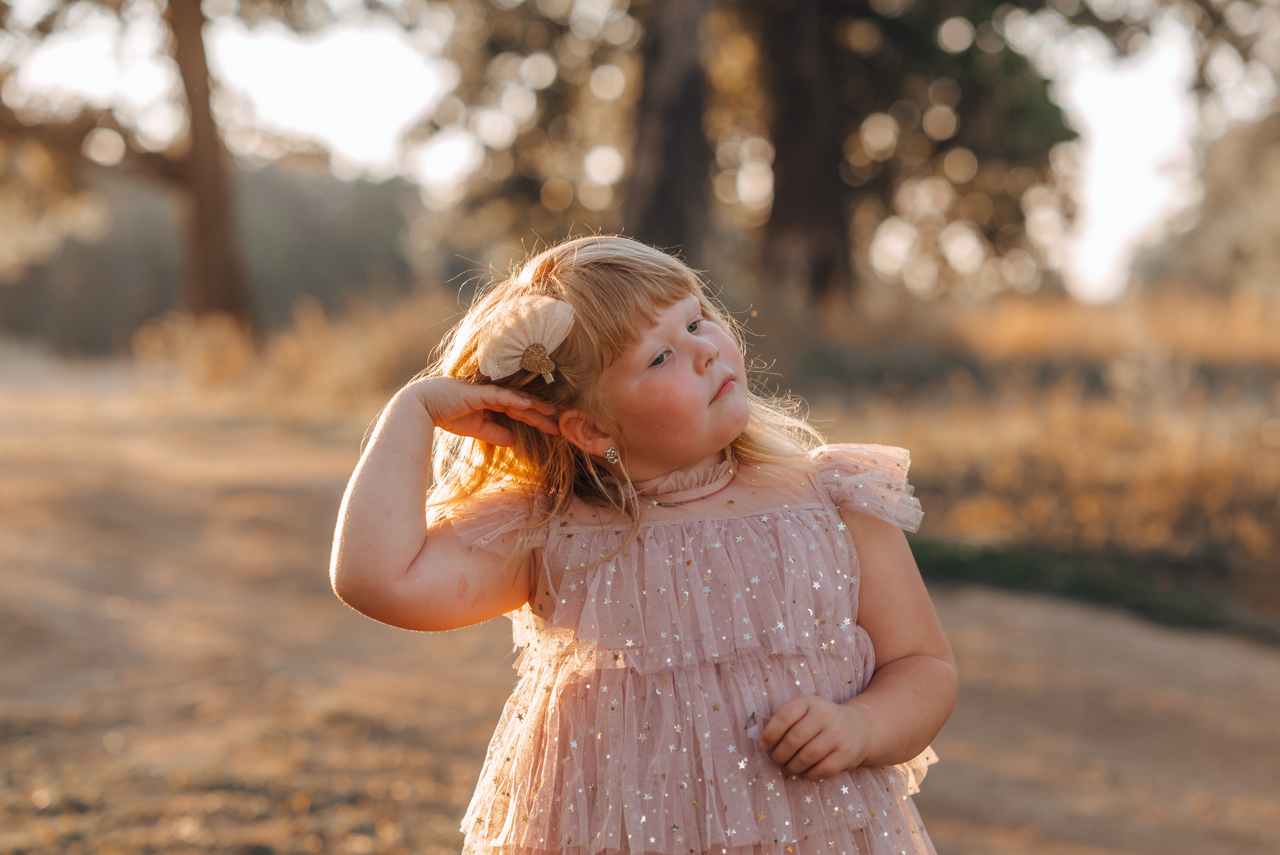 Варенька с бабулей и папой. Совец. Детский и семейный фотограф Катерина Мишина