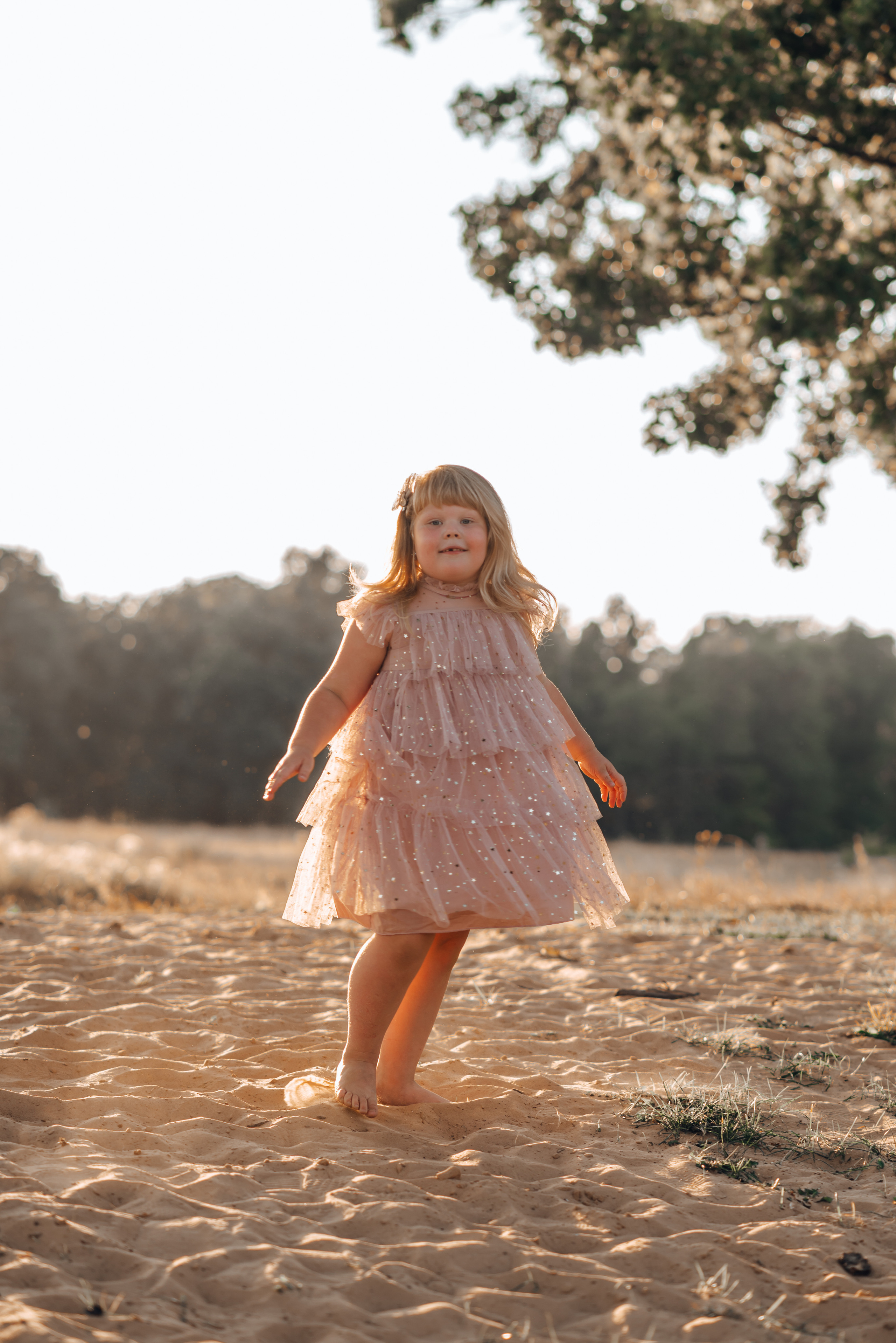 Варенька с бабулей и папой. Совец. Детский и семейный фотограф Катерина Мишина